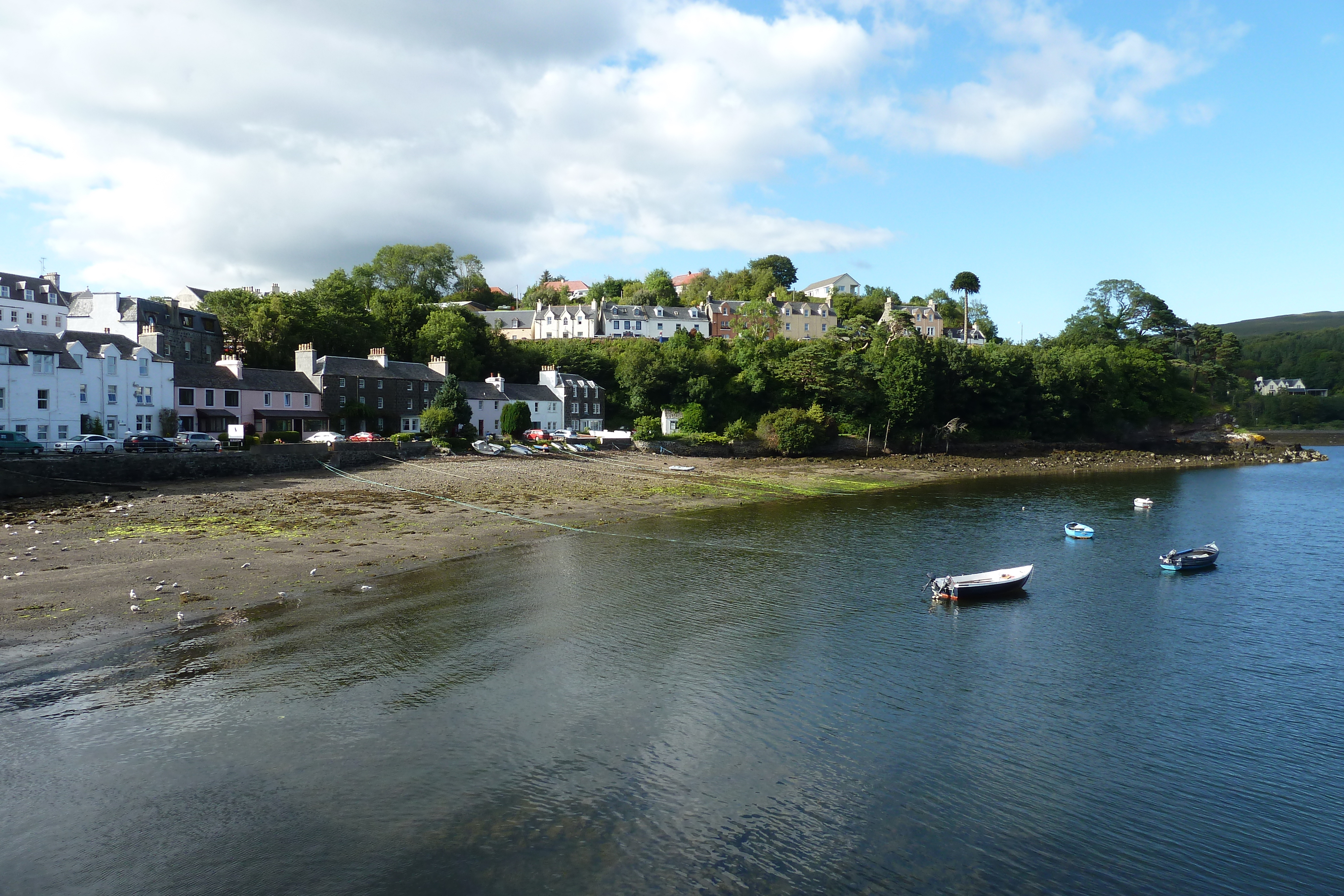 Picture United Kingdom Skye Portree 2011-07 17 - Discovery Portree