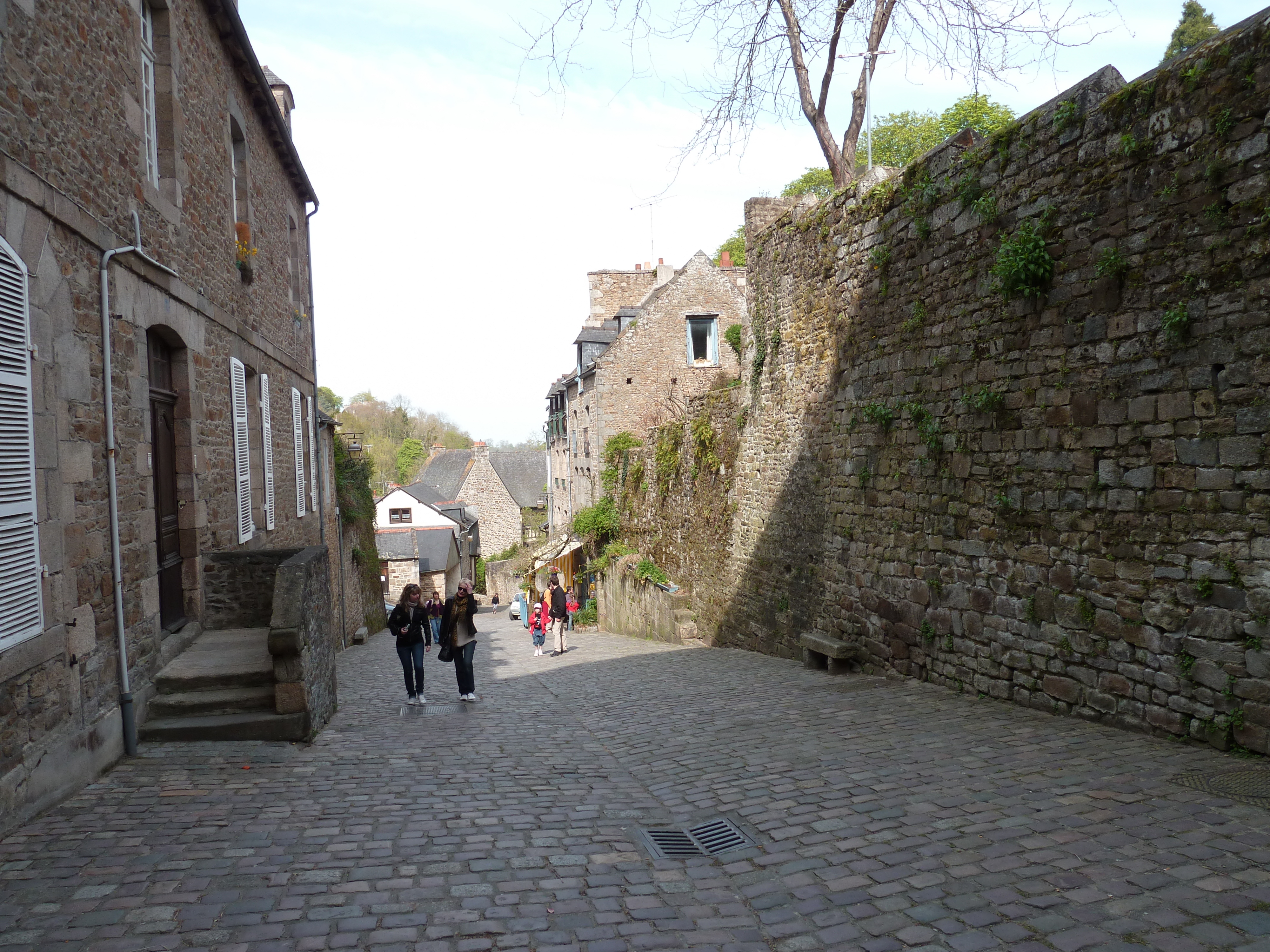 Picture France Dinan Dinan city walls 2010-04 33 - History Dinan city walls