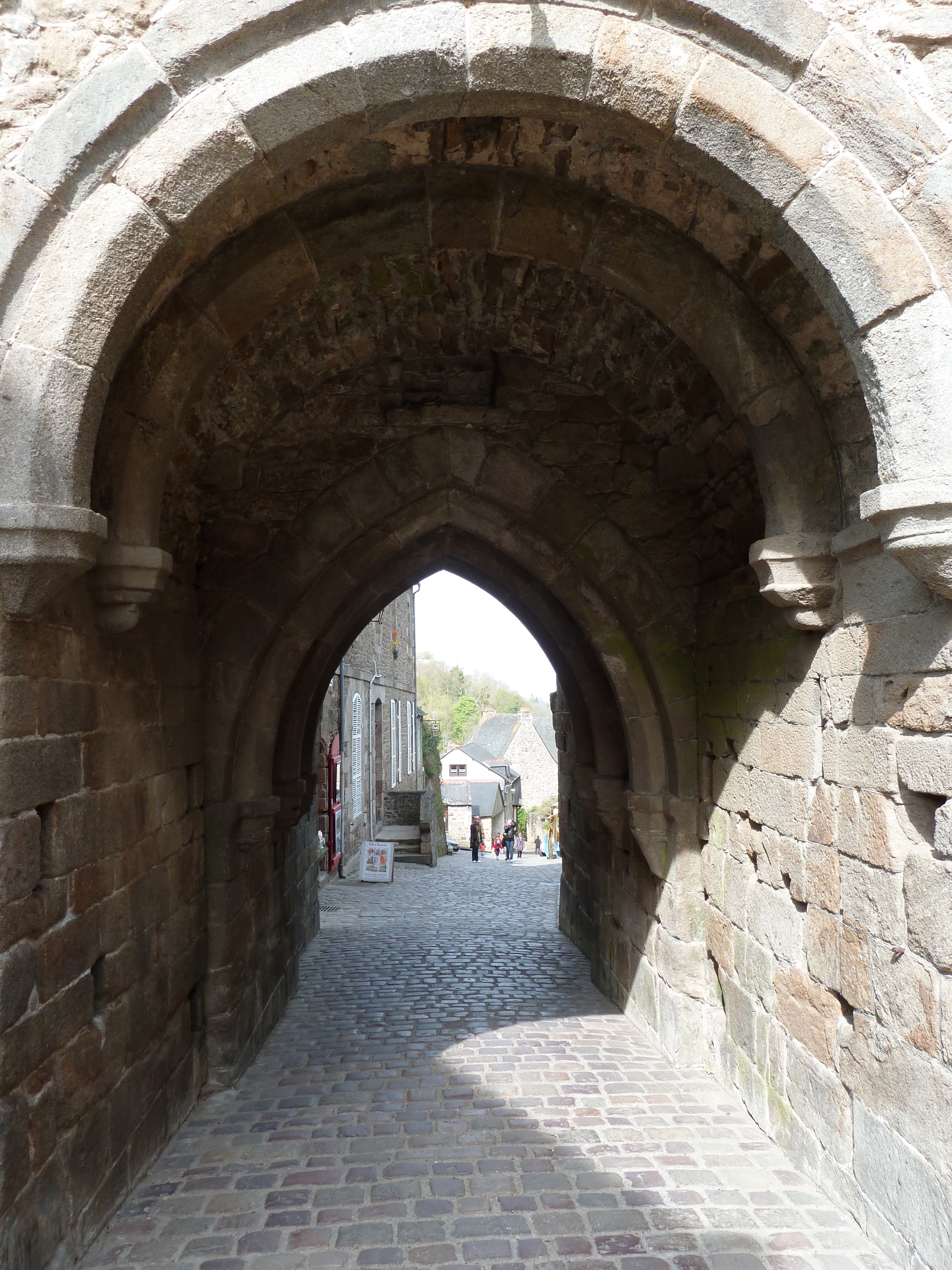 Picture France Dinan Dinan city walls 2010-04 28 - History Dinan city walls