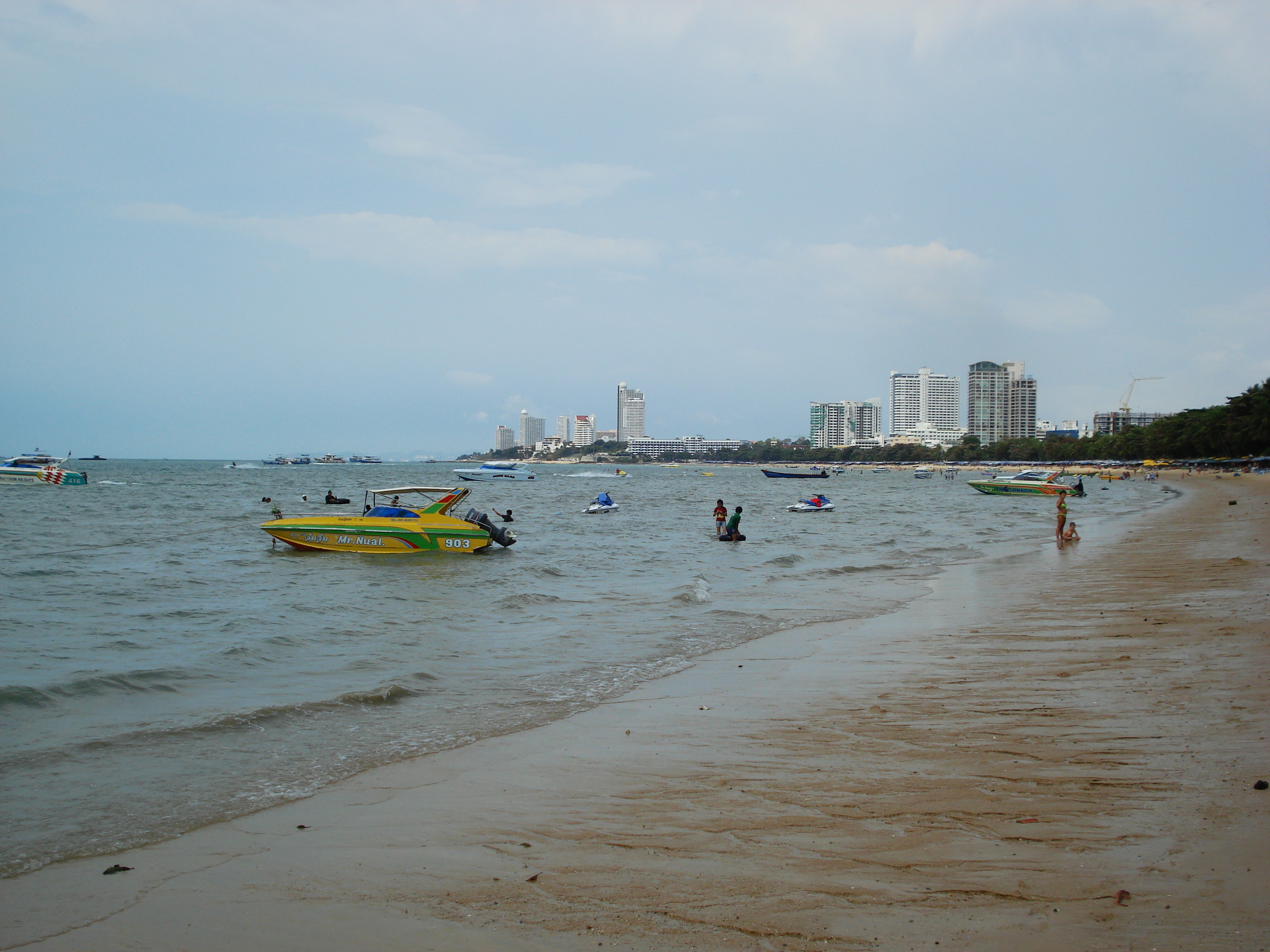 Picture Thailand Pattaya Beach 2007-02 70 - Center Pattaya Beach