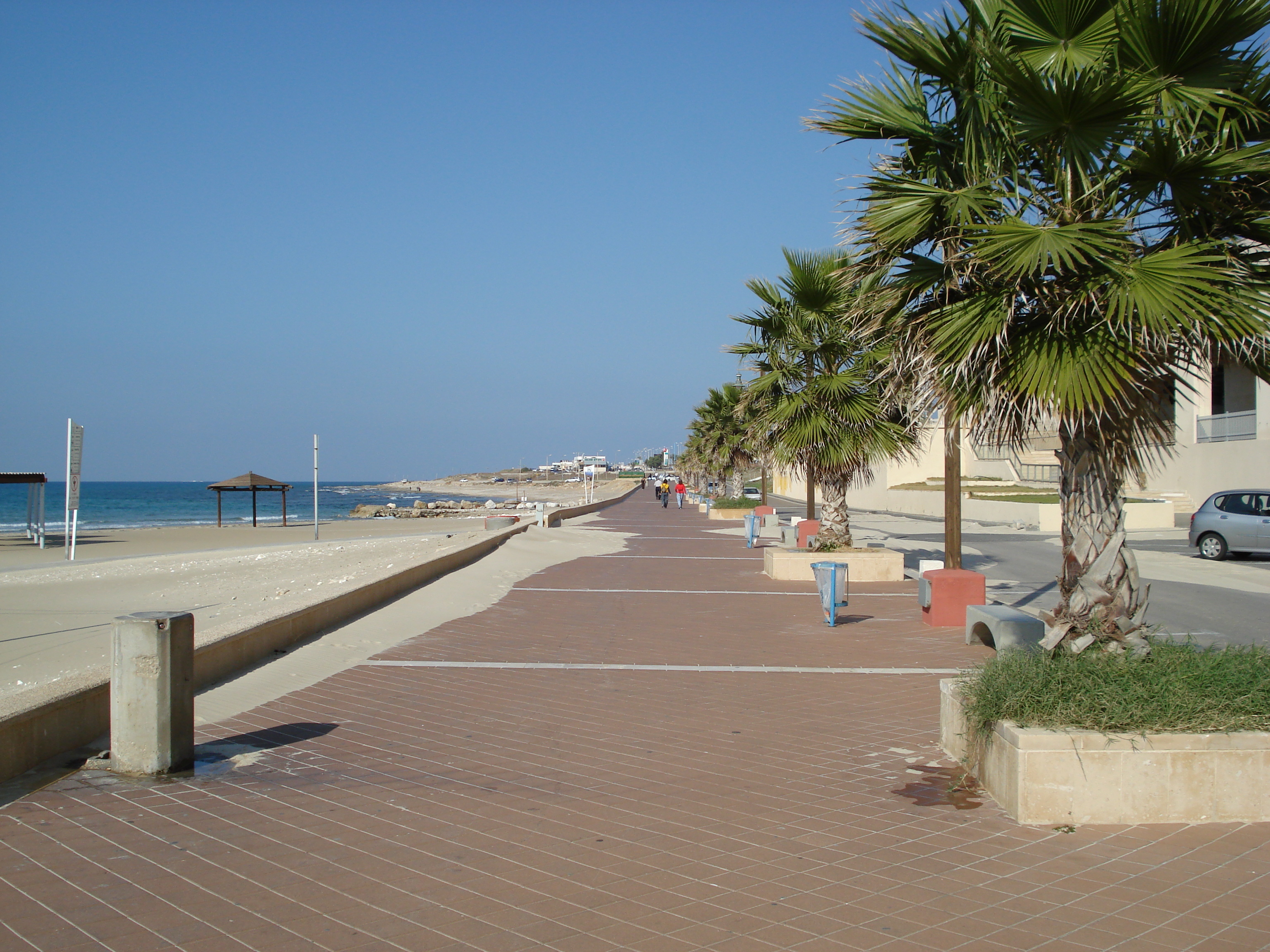 Picture Israel Haifa Carmel Beach 2006-12 16 - History Carmel Beach