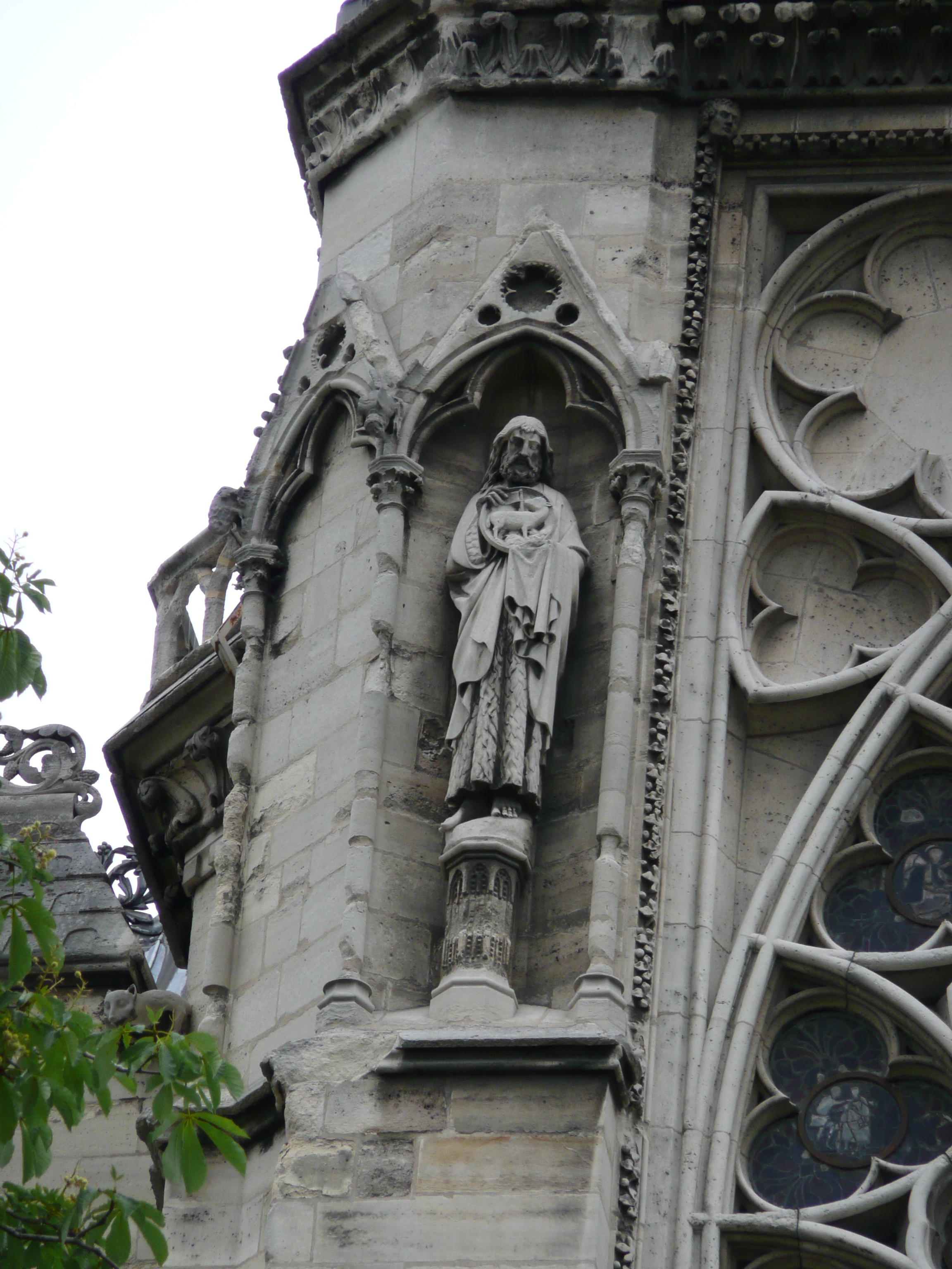 Picture France Paris Notre Dame 2007-05 199 - Recreation Notre Dame