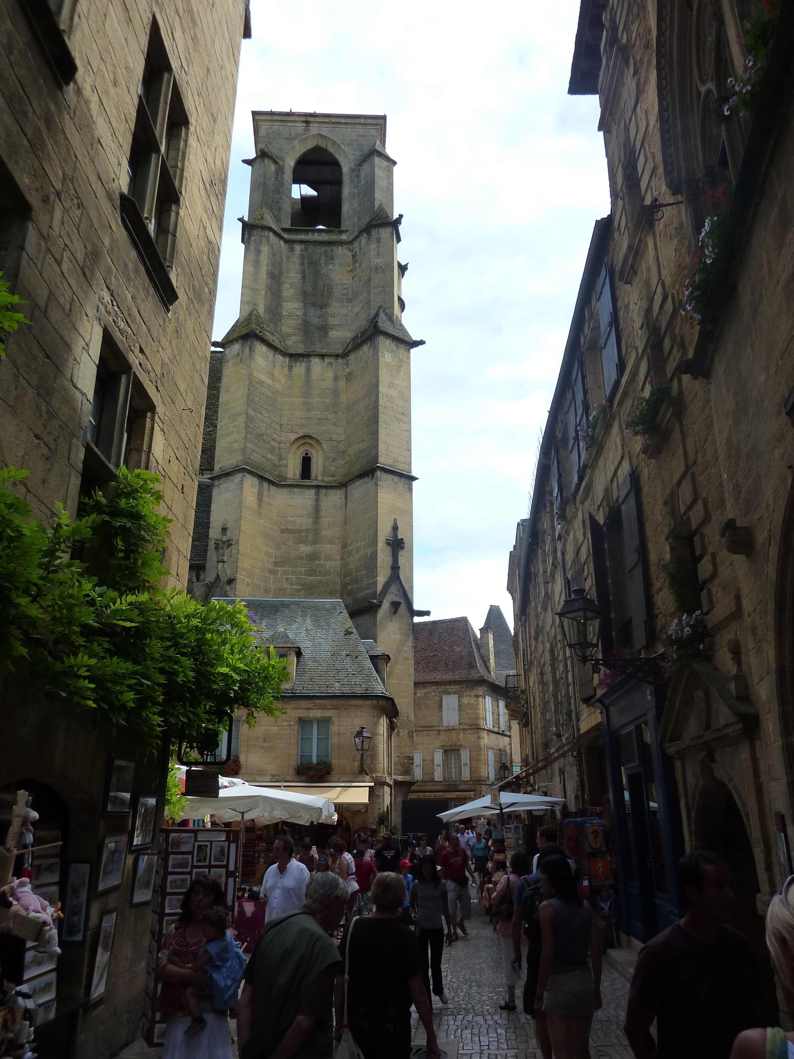 Picture France Sarlat la Caneda 2009-07 31 - History Sarlat la Caneda