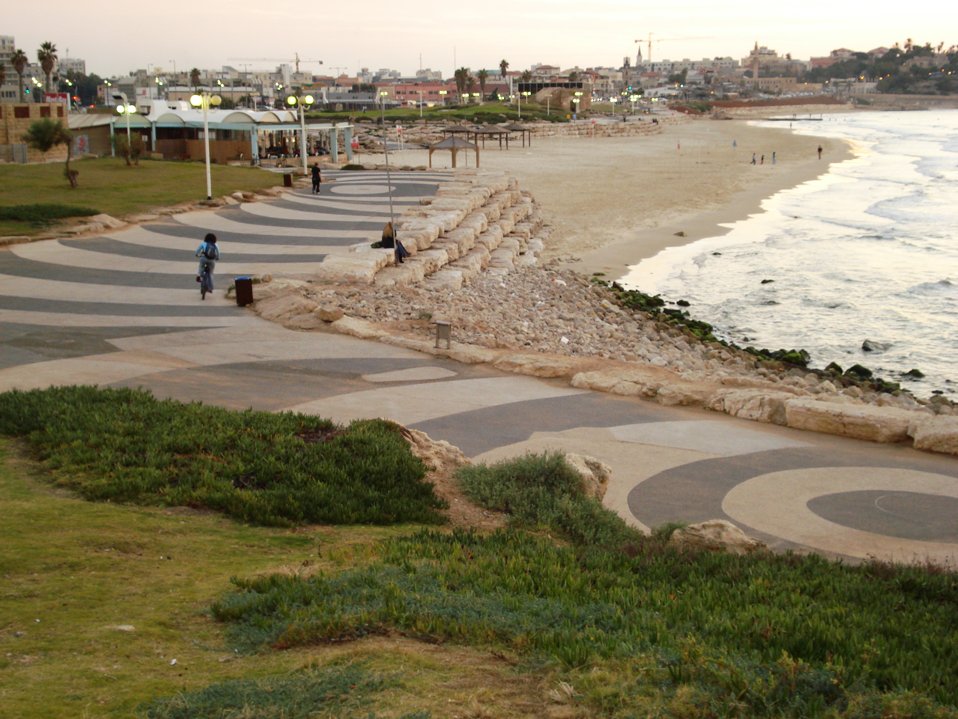 Picture Israel Tel Aviv Tel Aviv Sea Shore 2006-12 274 - Tour Tel Aviv Sea Shore