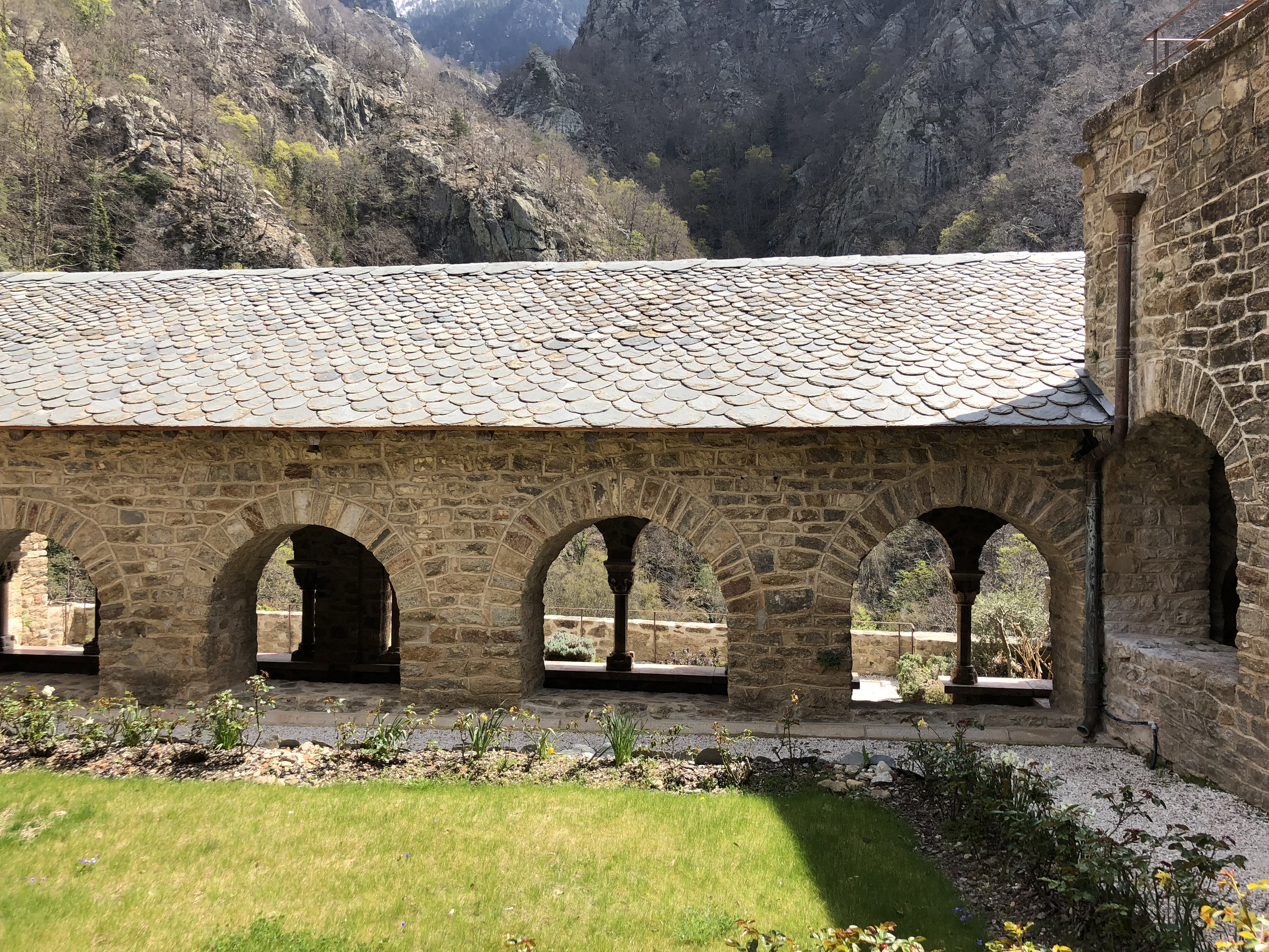 Picture France Abbaye Saint Martin du Canigou 2018-04 11 - Journey Abbaye Saint Martin du Canigou