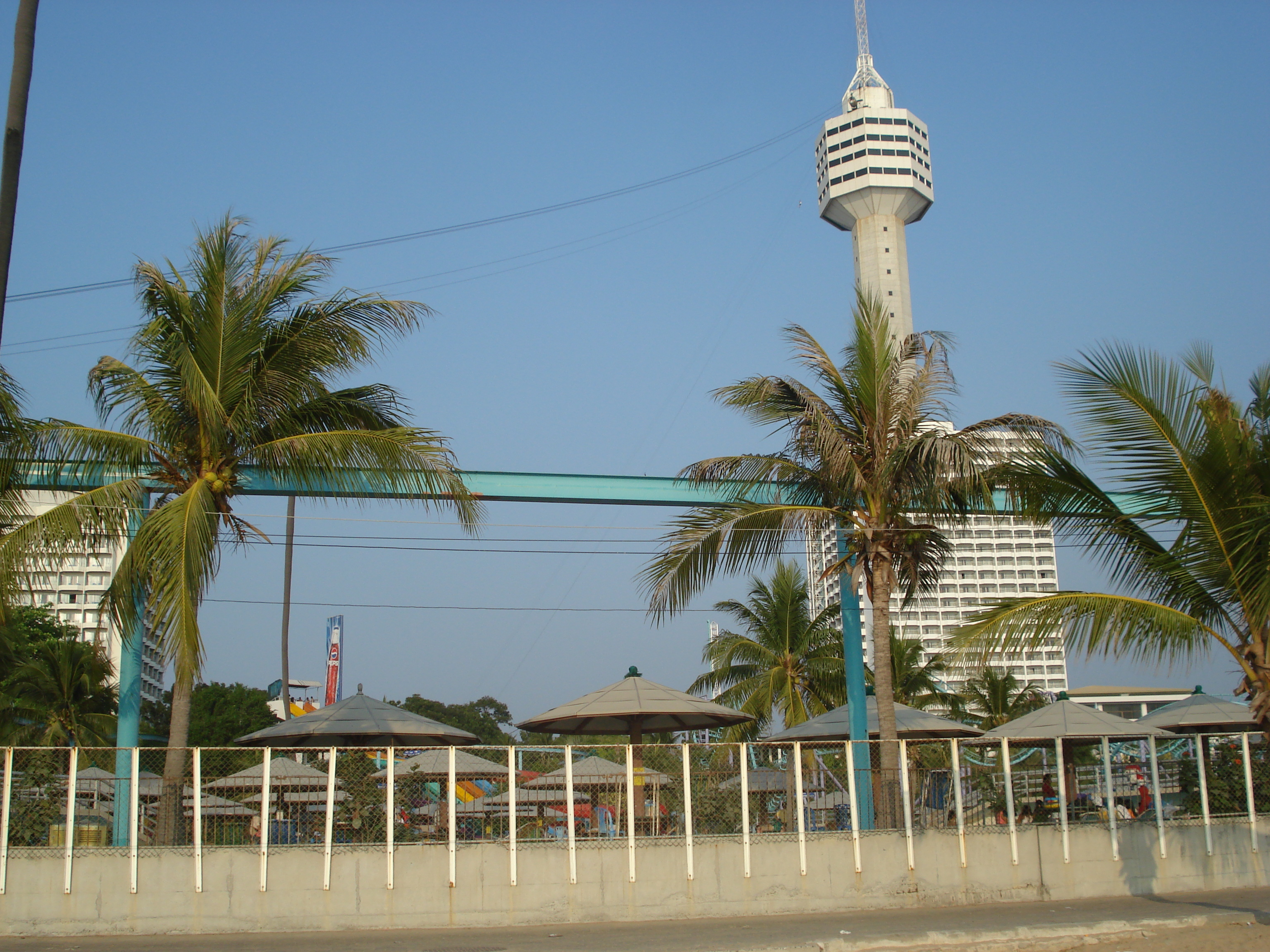 Picture Thailand Pattaya Dongtan beach 2008-01 43 - Around Dongtan beach