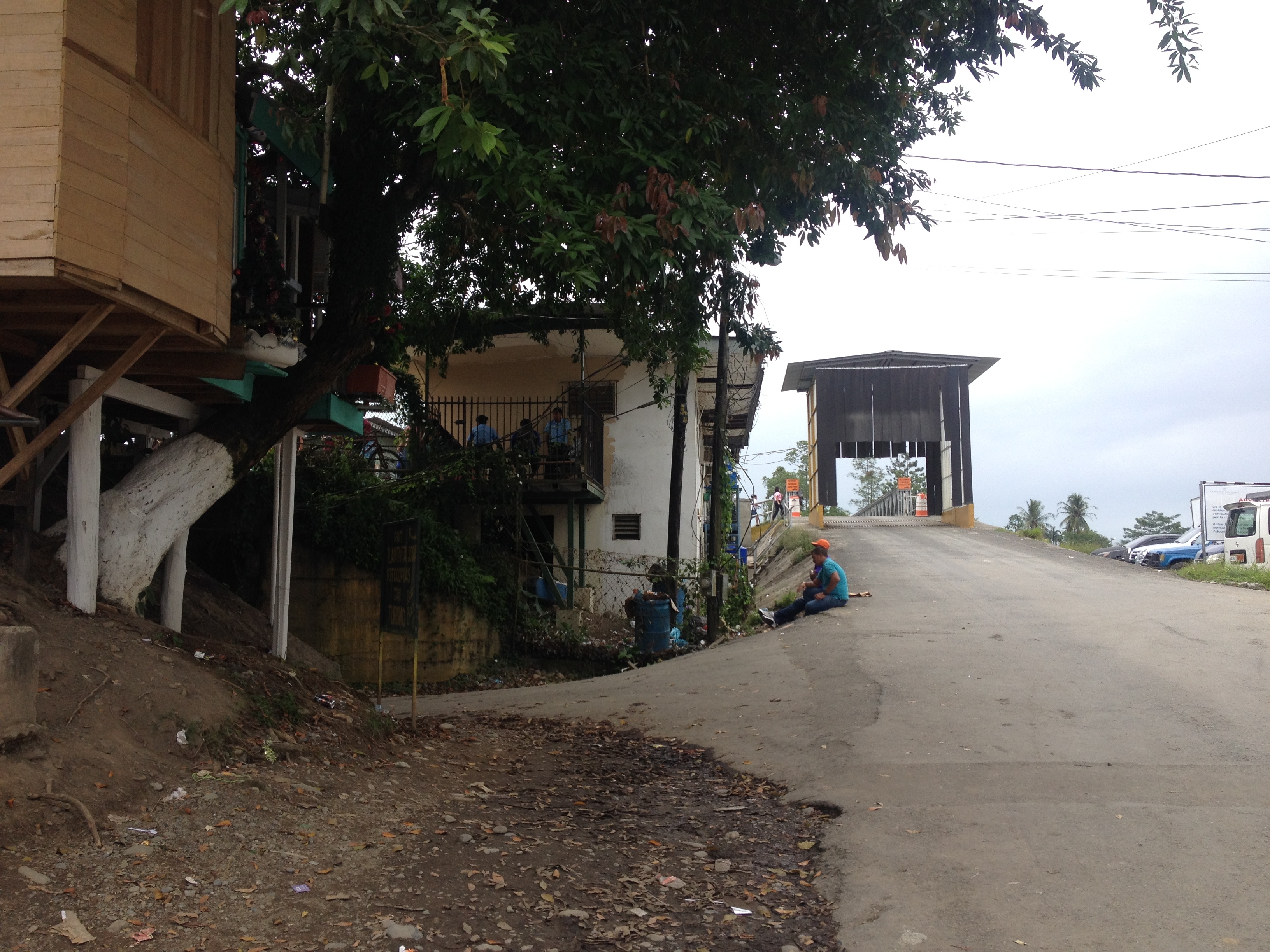 Picture Costa Rica Caraibean Border 2015-03 2 - Center Caraibean Border