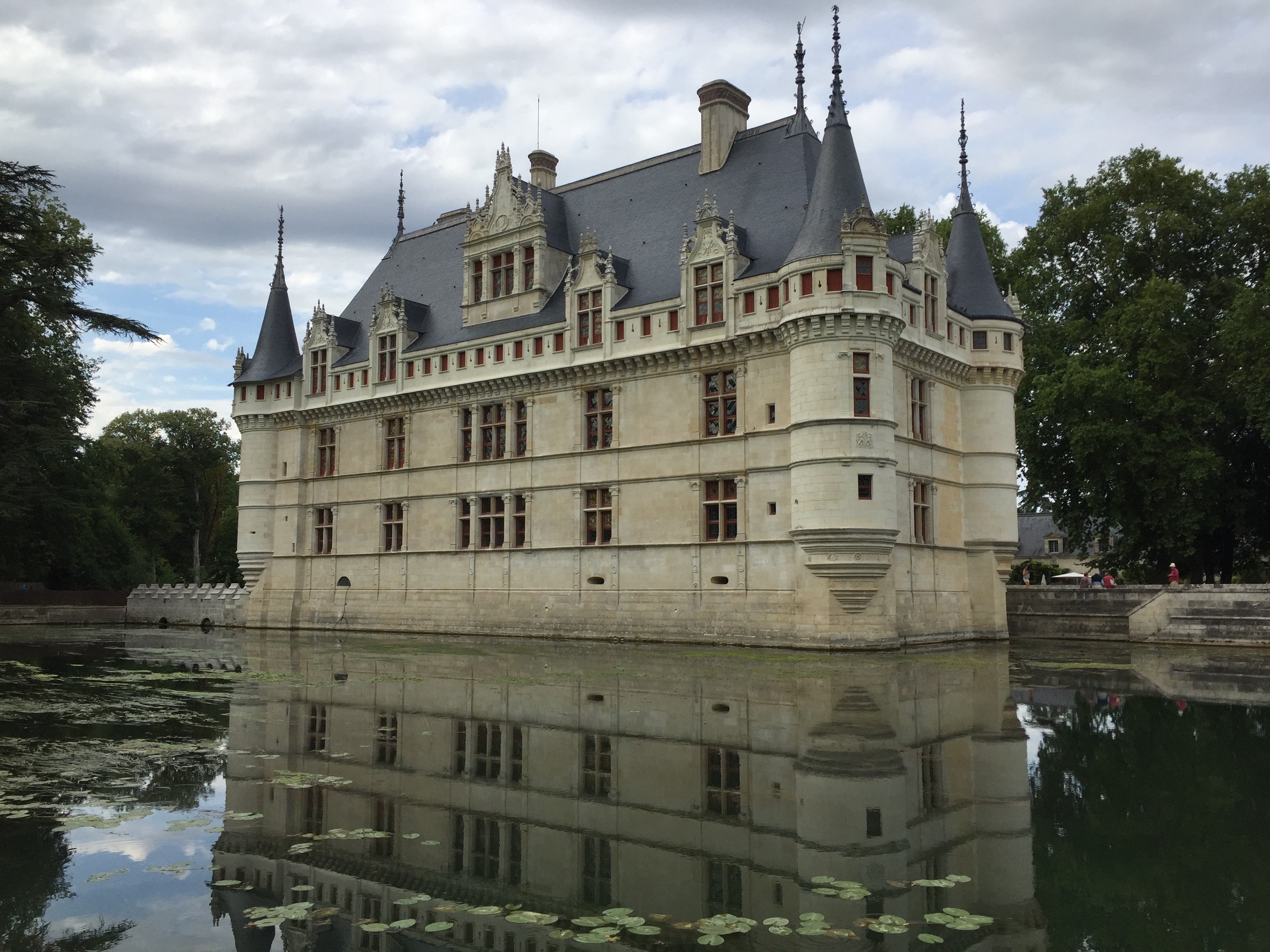 Picture France Azay-le-Rideau Castle 2017-08 22 - Around Azay-le-Rideau Castle