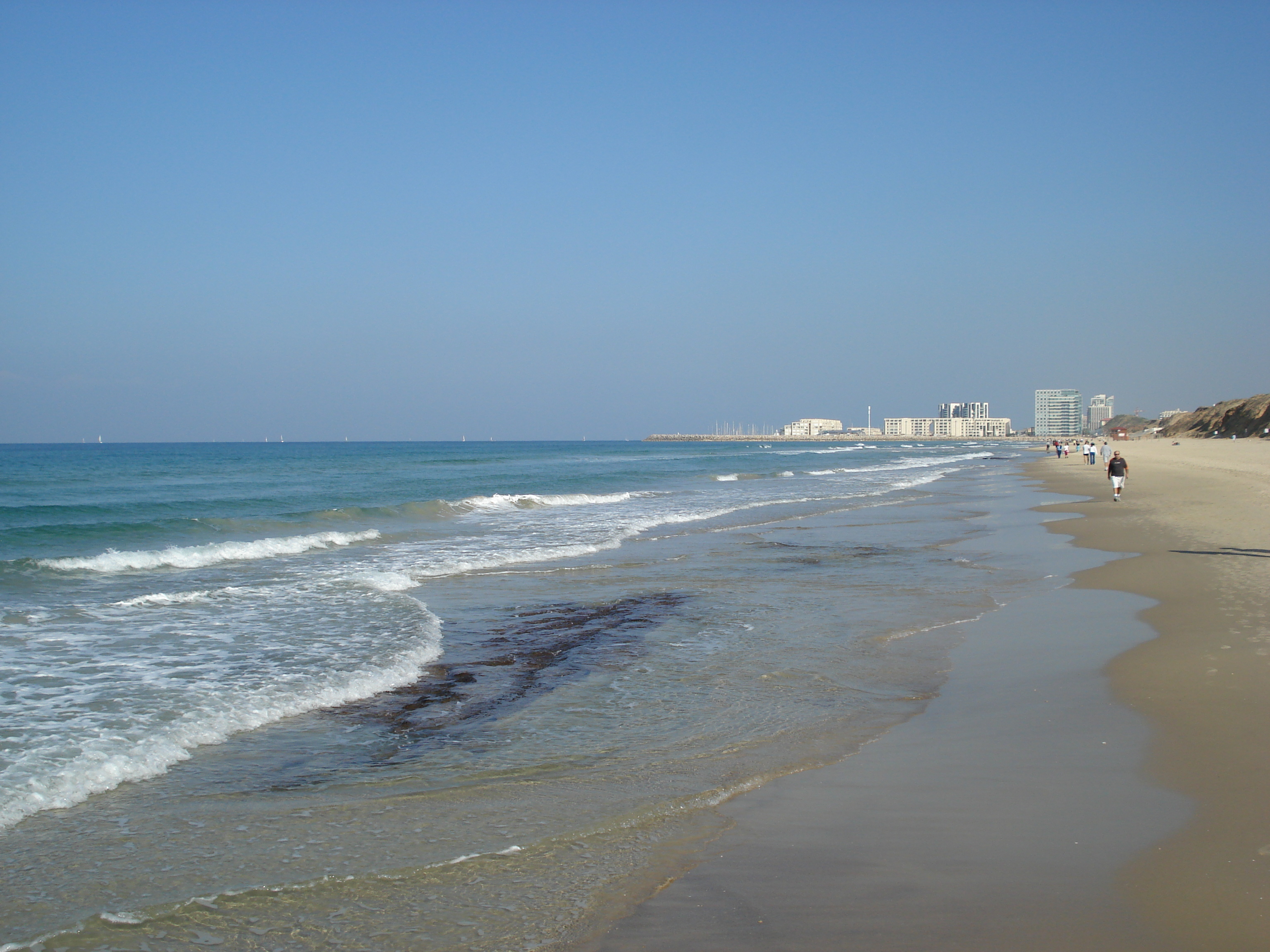 Picture Israel Herzliya 2006-12 26 - History Herzliya