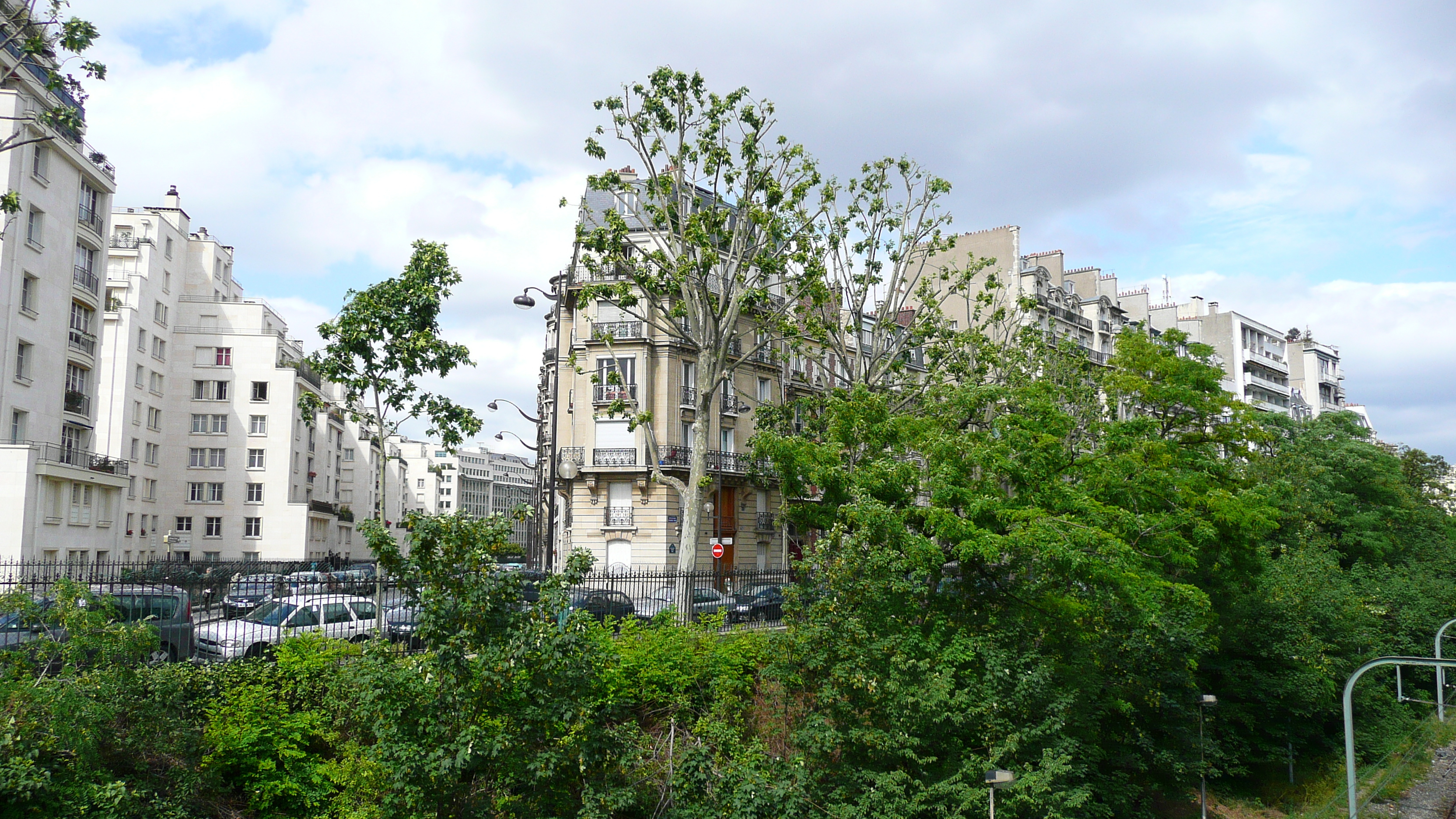 Picture France Paris 17th Arrondissement Boulevard Pereire 2007-05 39 - Center Boulevard Pereire