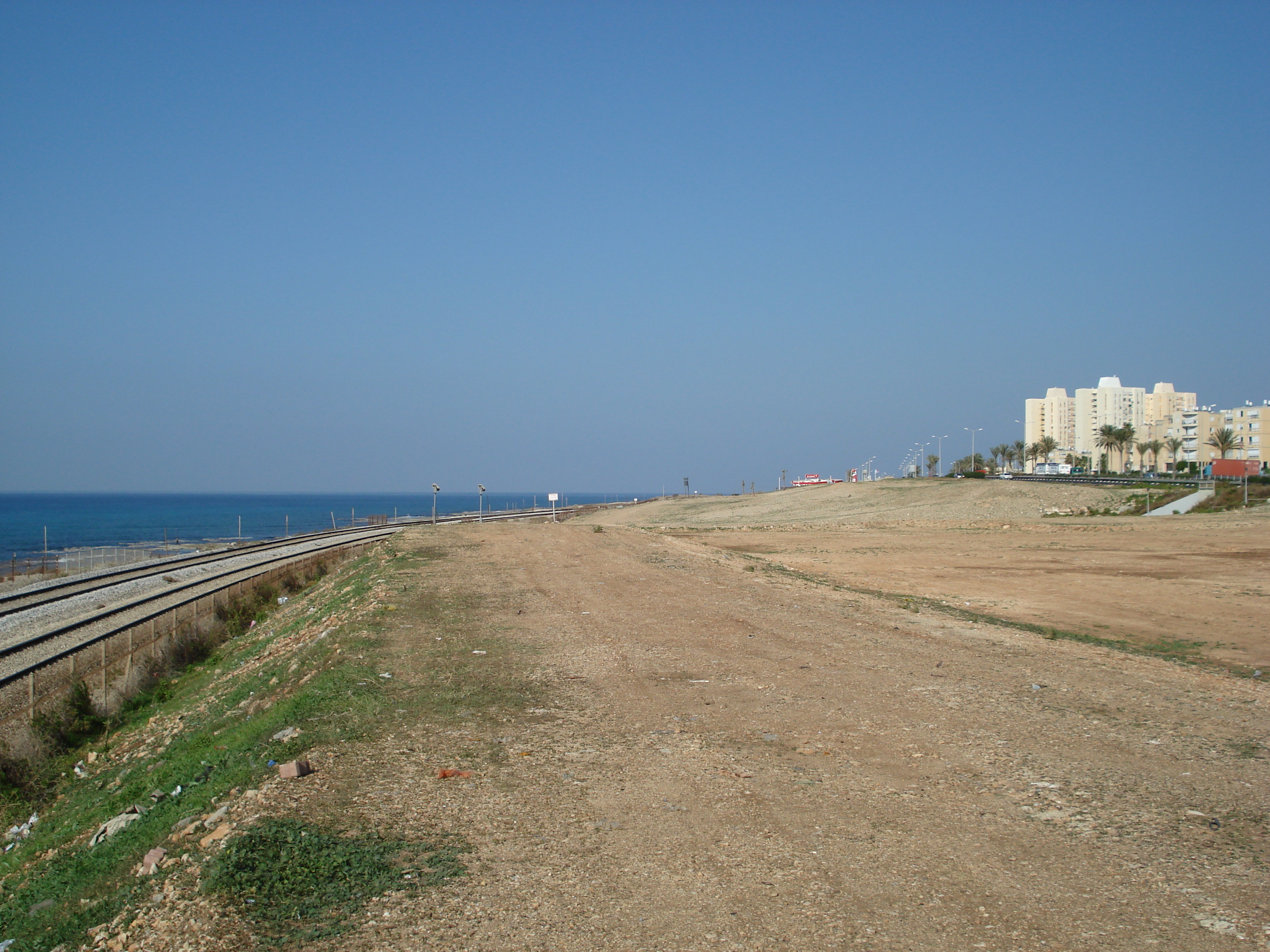 Picture Israel Haifa Carmel Beach 2006-12 17 - History Carmel Beach