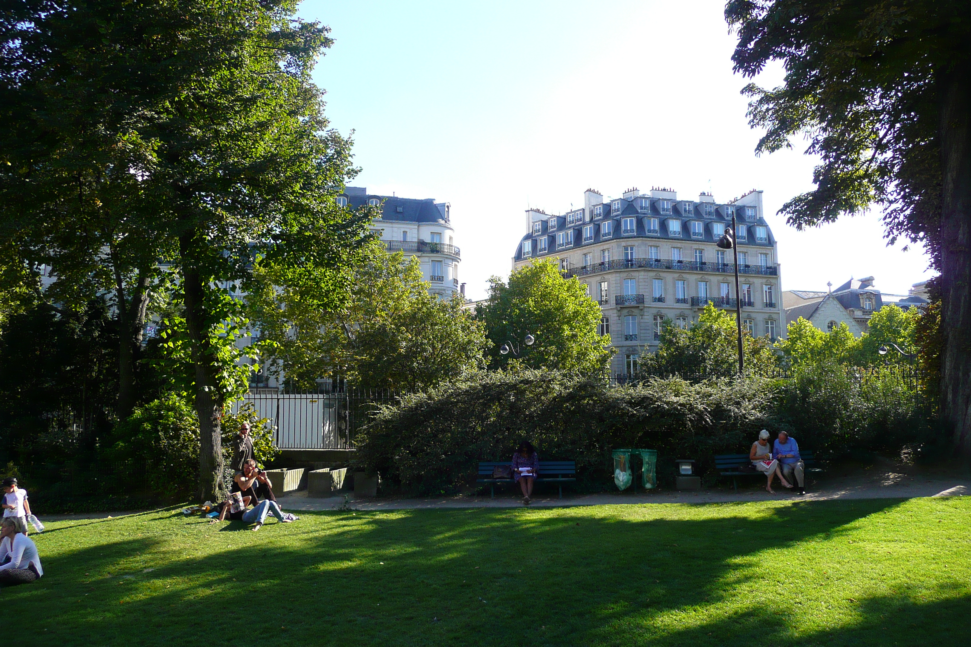 Picture France Paris Avenue de Friedland 2007-09 93 - History Avenue de Friedland