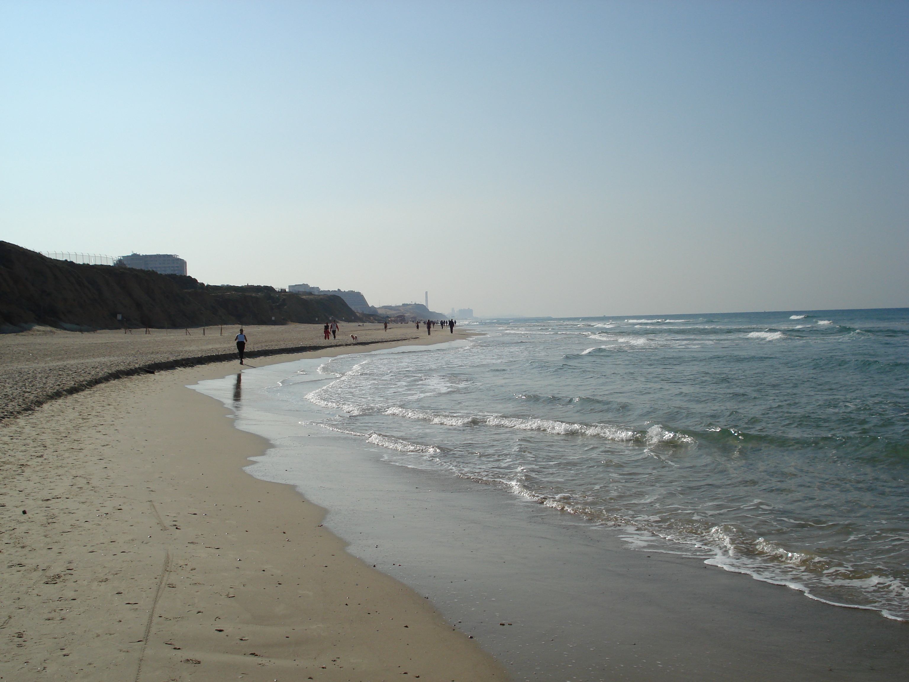 Picture Israel Herzliya 2006-12 122 - Center Herzliya