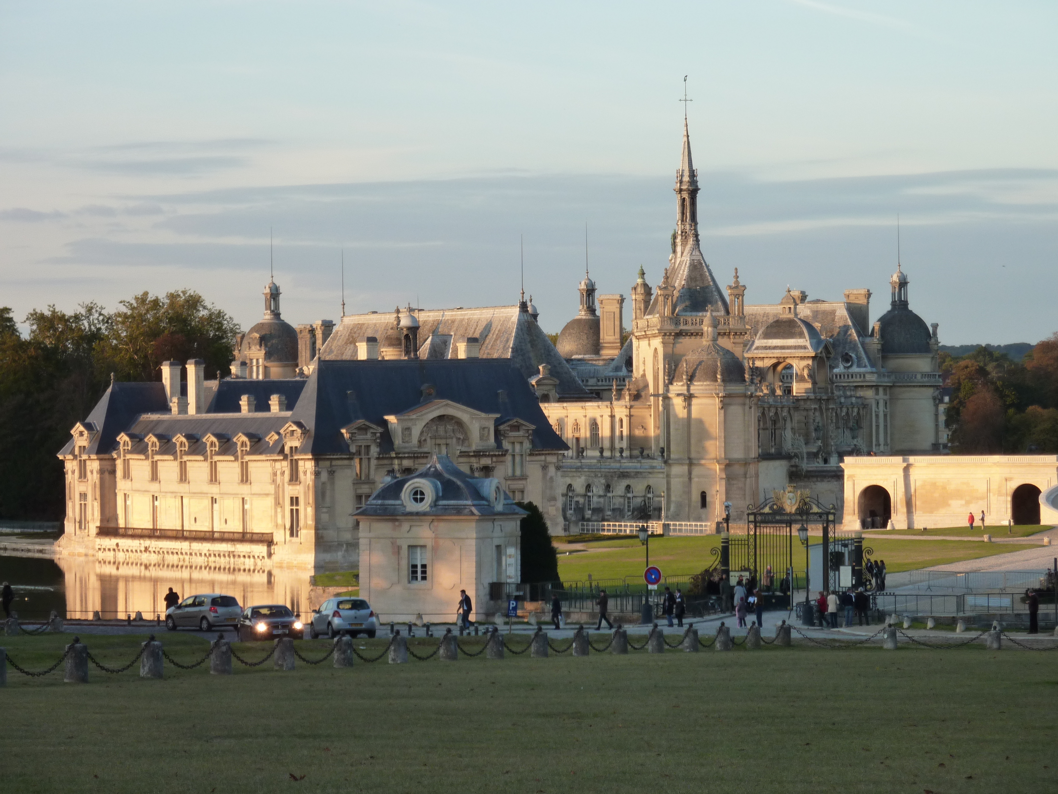 Picture France Chantilly 2009-10 15 - History Chantilly