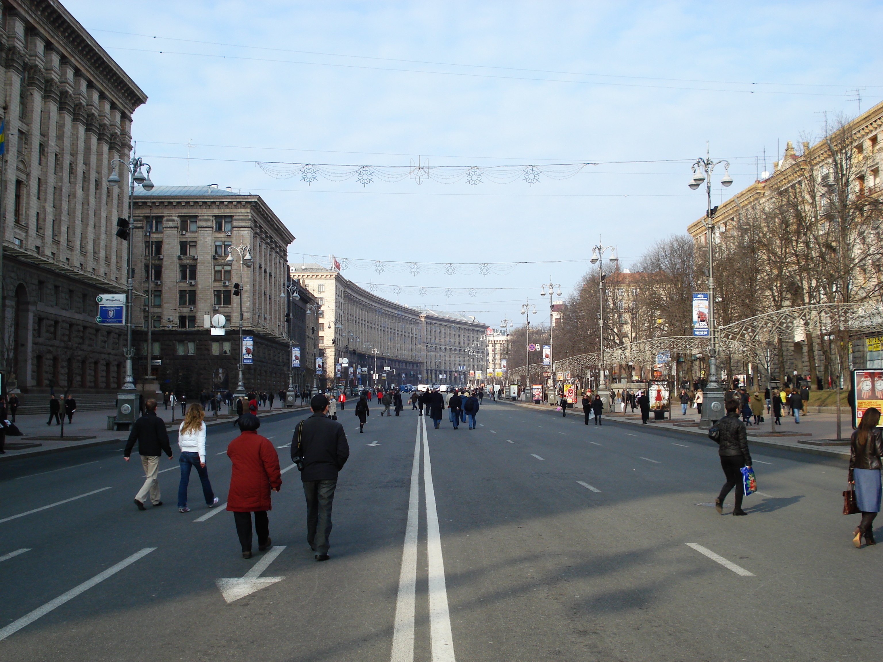 Picture Ukraine Kiev Kreschatyk Street 2007-03 54 - Center Kreschatyk Street