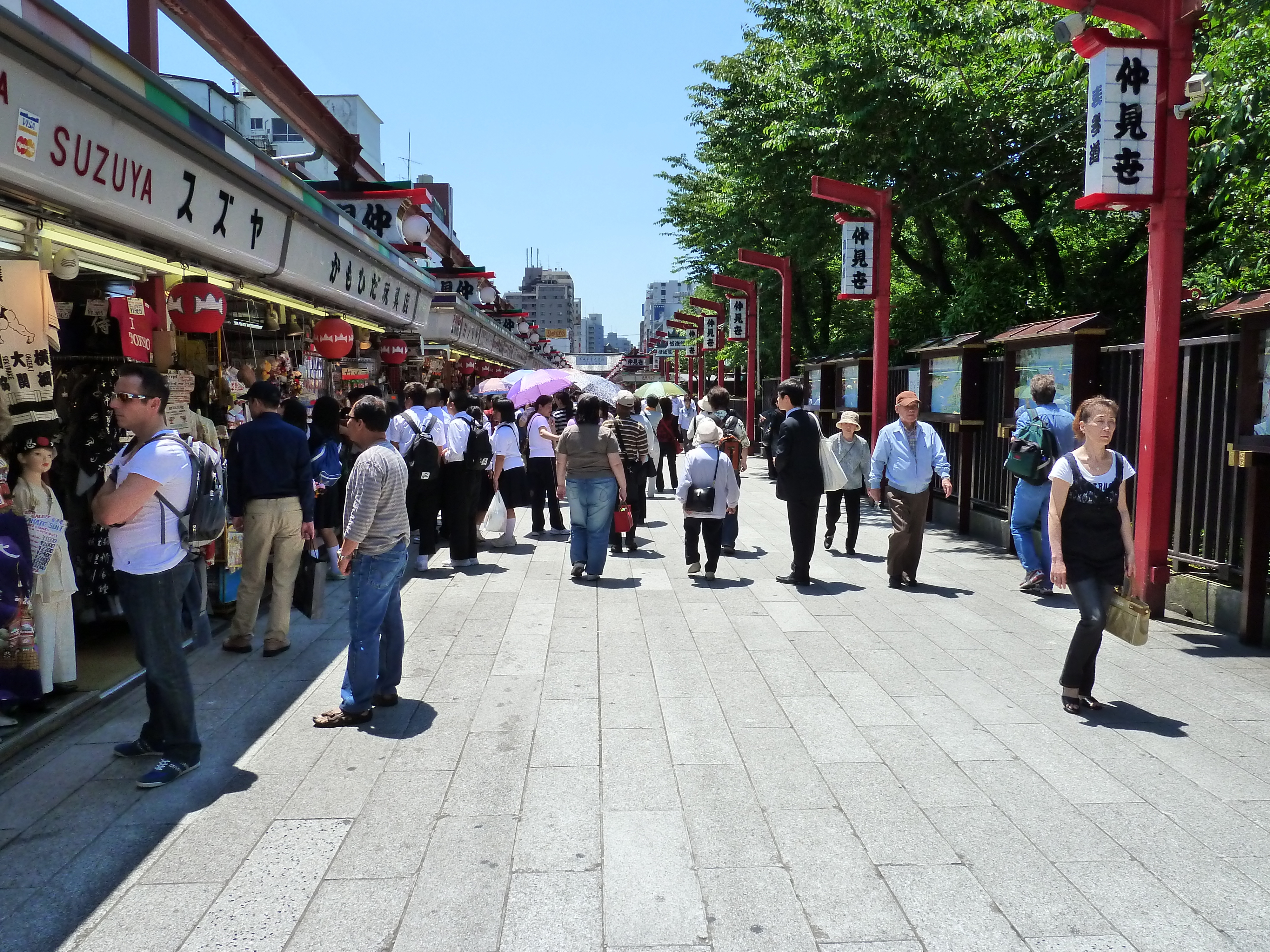 Picture Japan Tokyo Asakusa 2010-06 53 - Recreation Asakusa