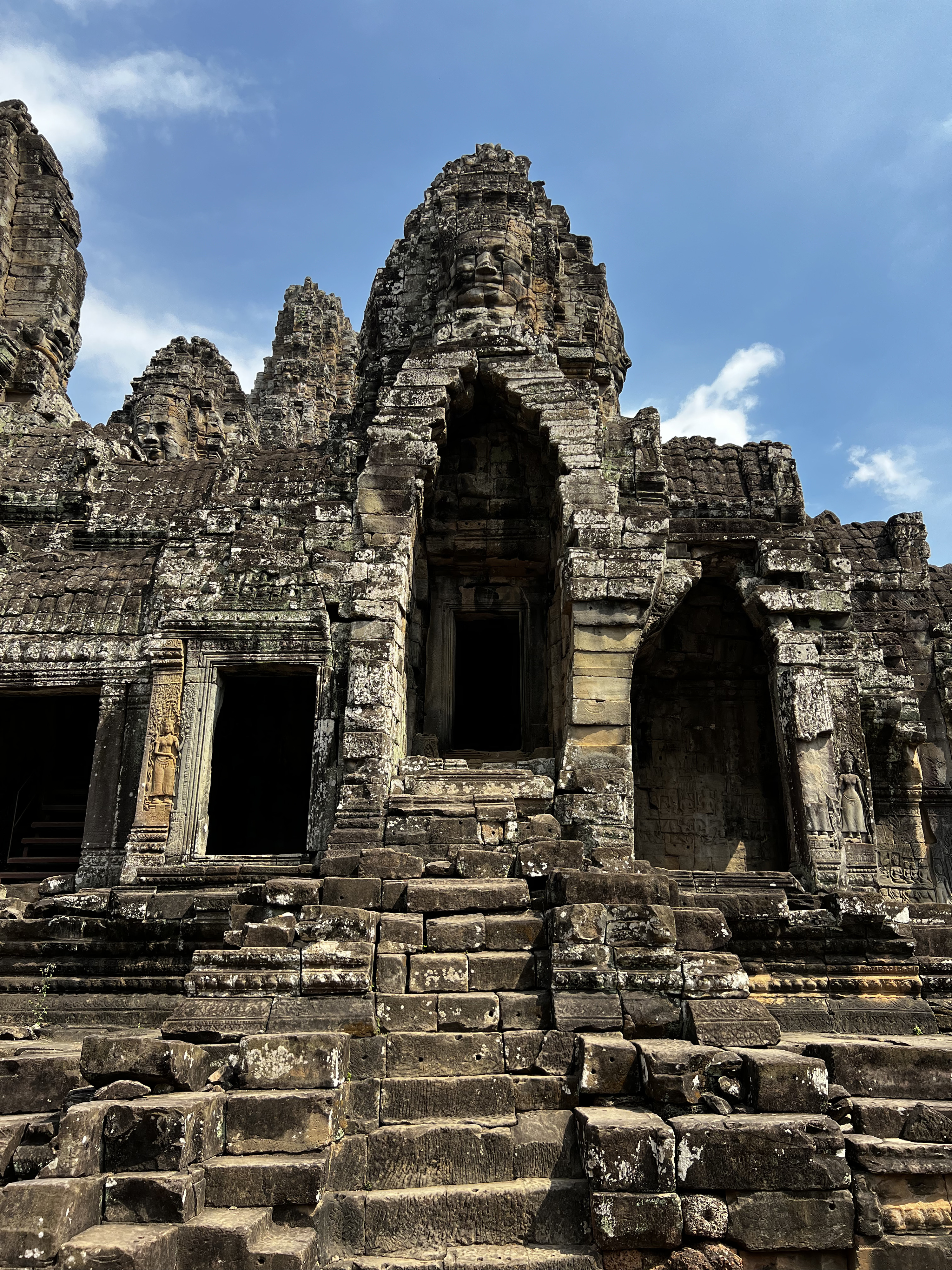 Picture Cambodia Siem Reap Bayon 2023-01 37 - Center Bayon