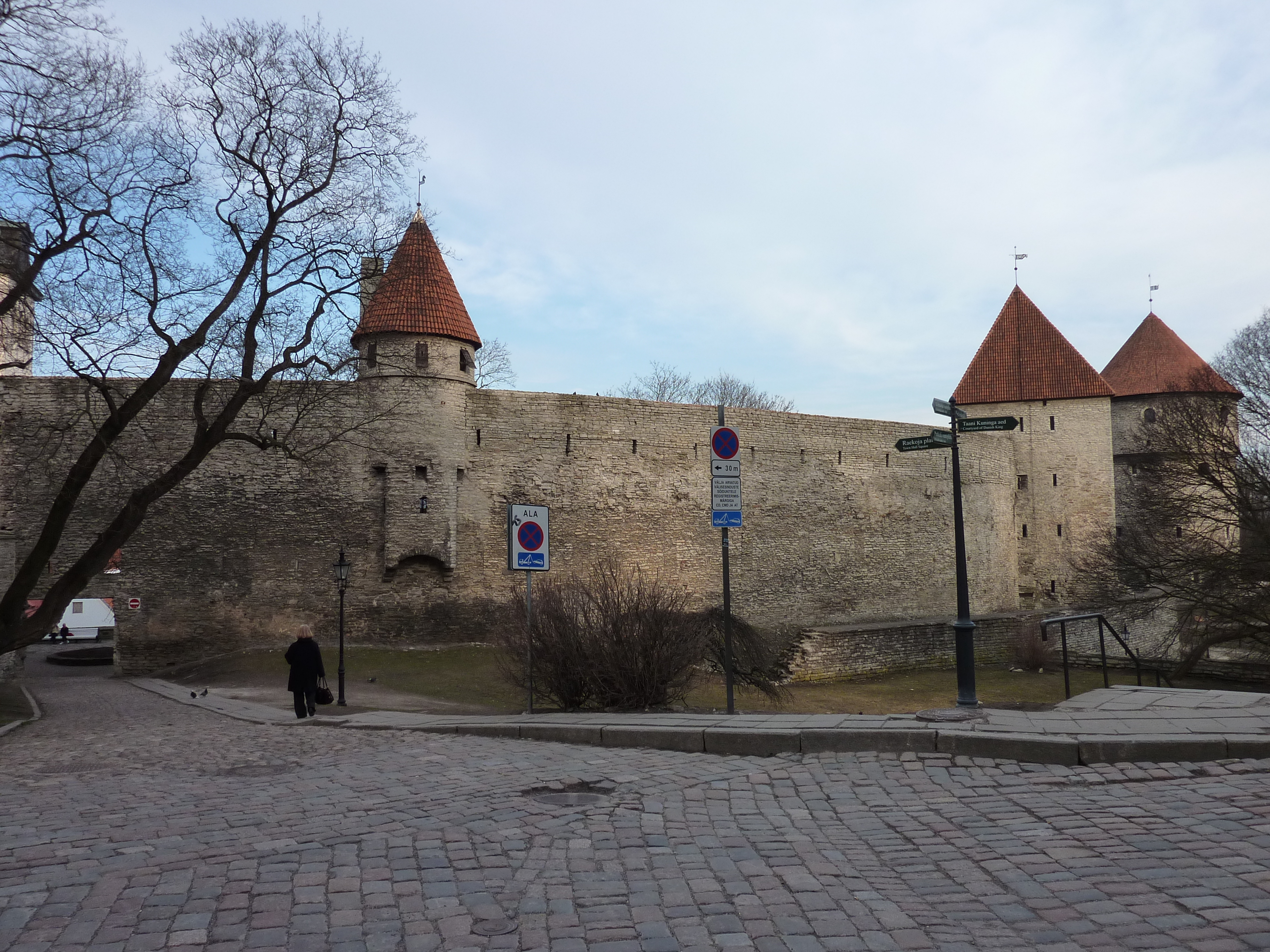 Picture Estonia Tallinn Old Tallinn 2009-04 12 - Tour Old Tallinn