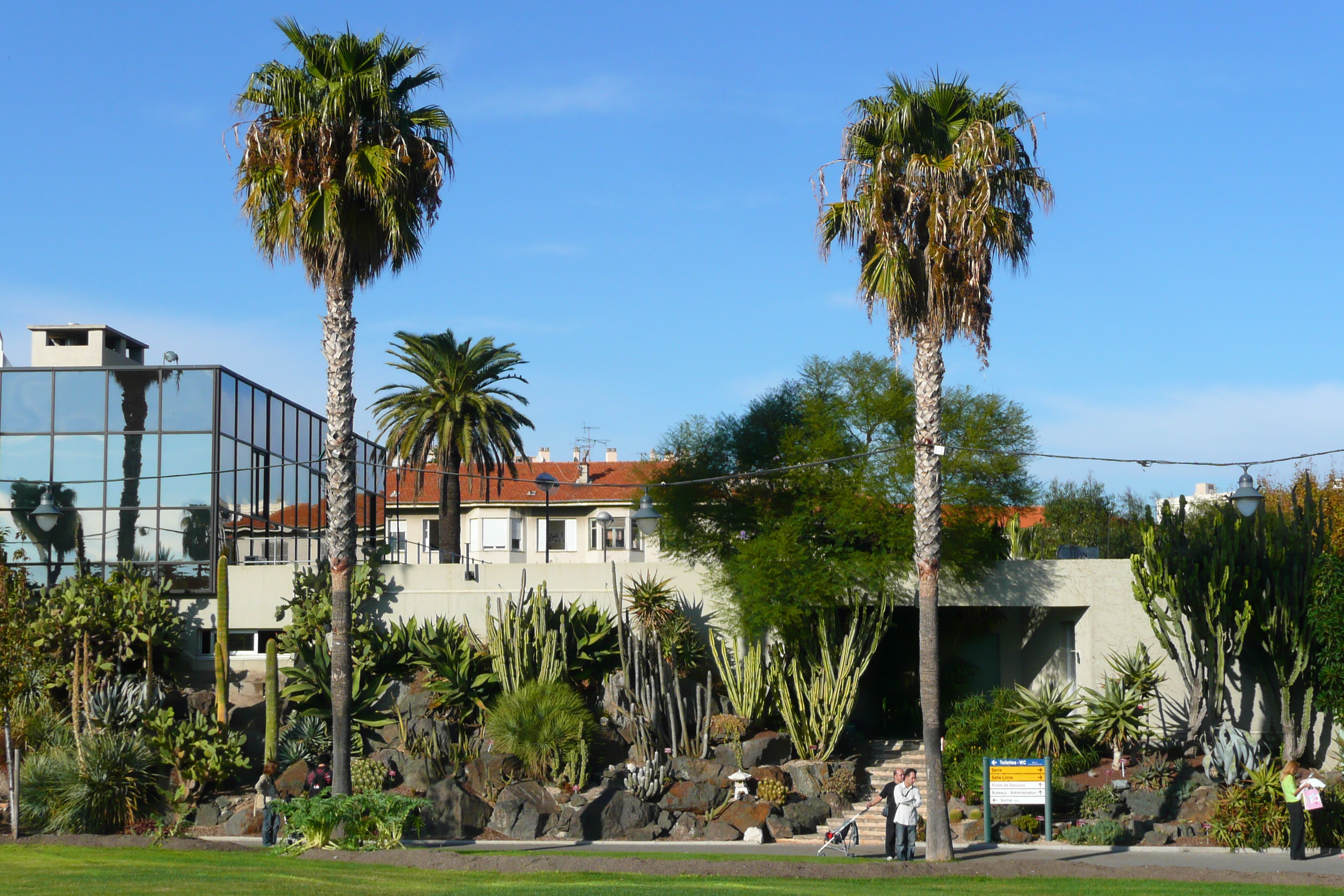 Picture France Nice Phoenix Parc 2007-10 51 - Center Phoenix Parc