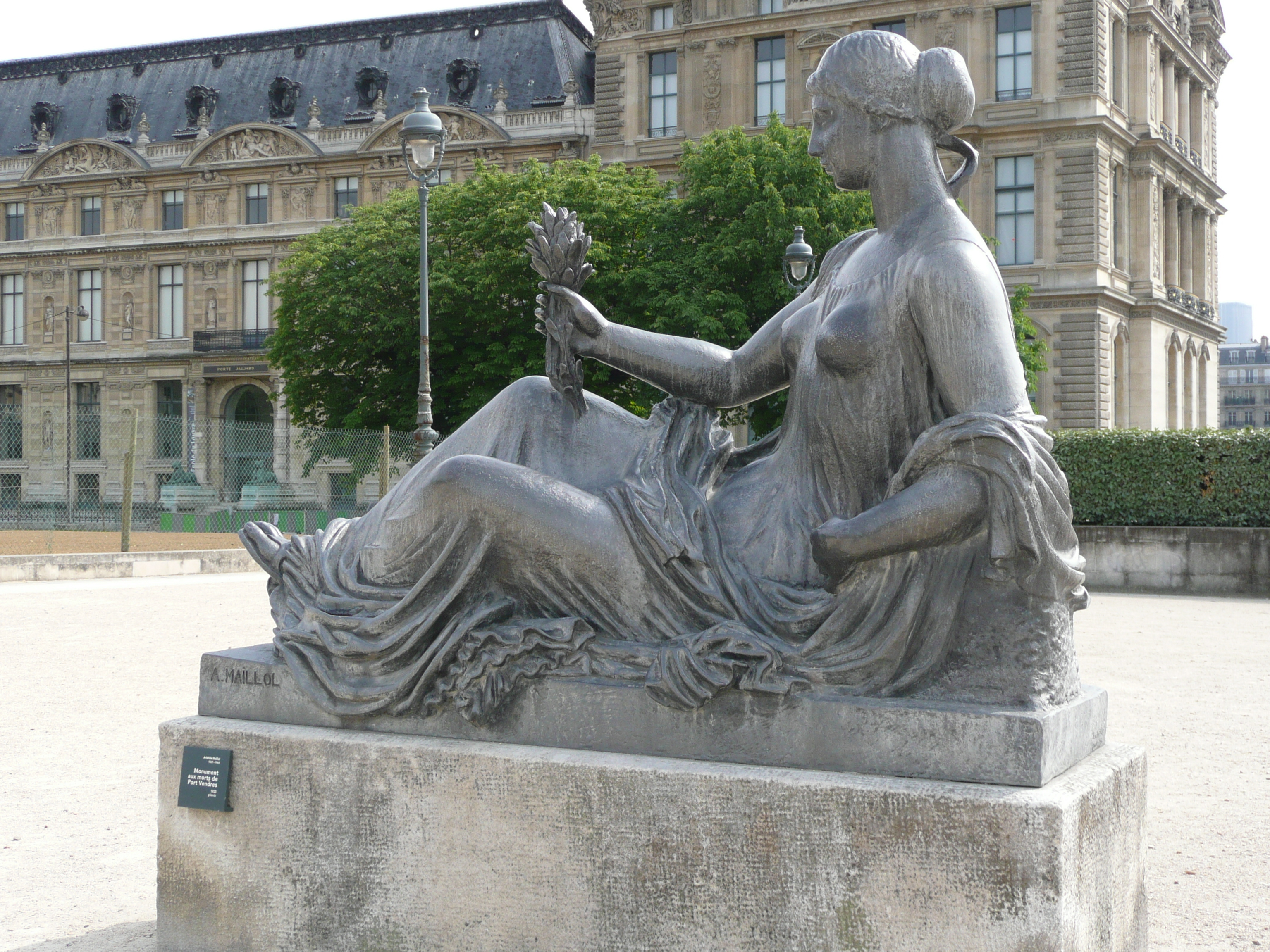 Picture France Paris Louvre Carrousel Garden 2007-05 33 - Recreation Louvre Carrousel Garden