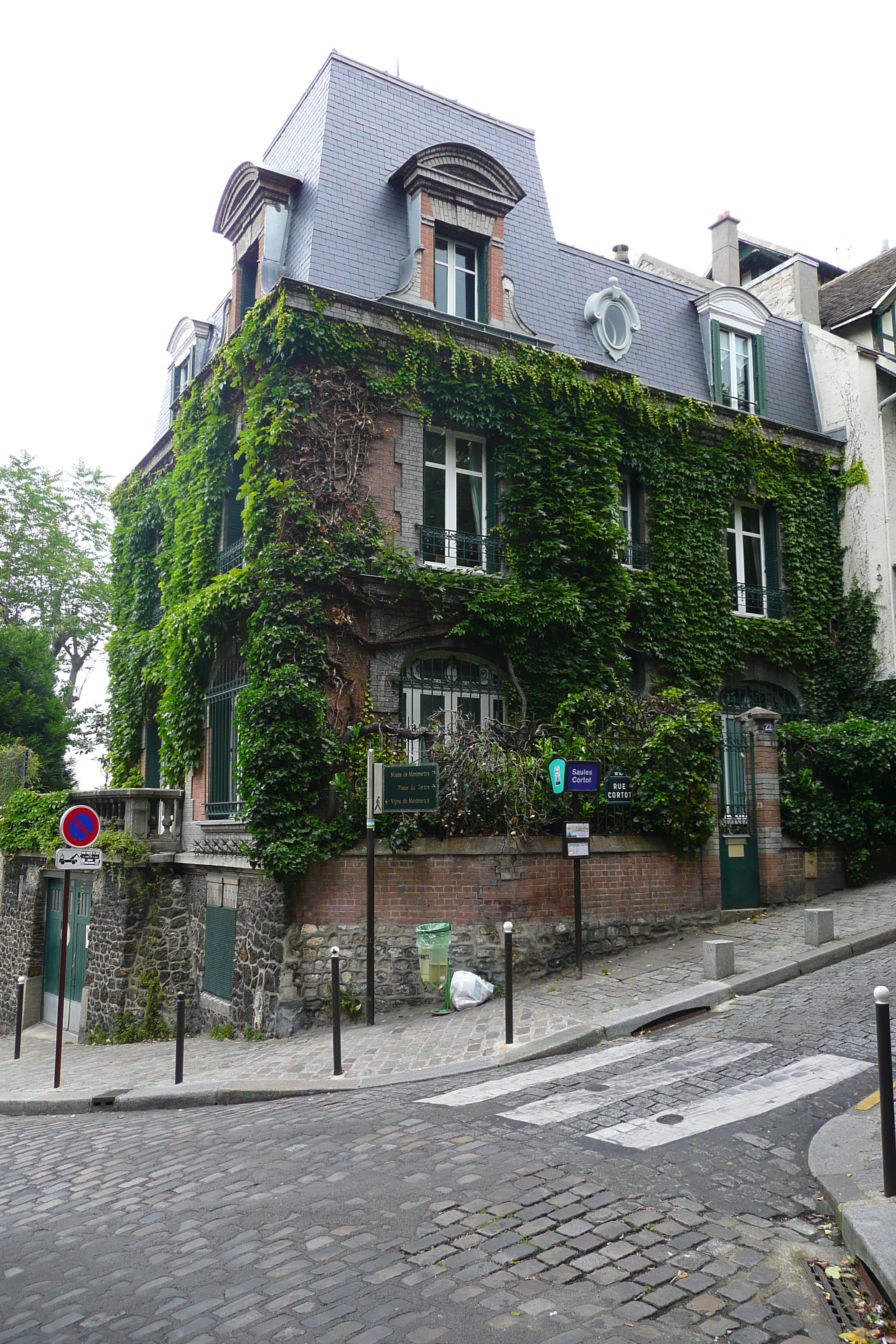 Picture France Paris Montmartre 2007-06 149 - Discovery Montmartre