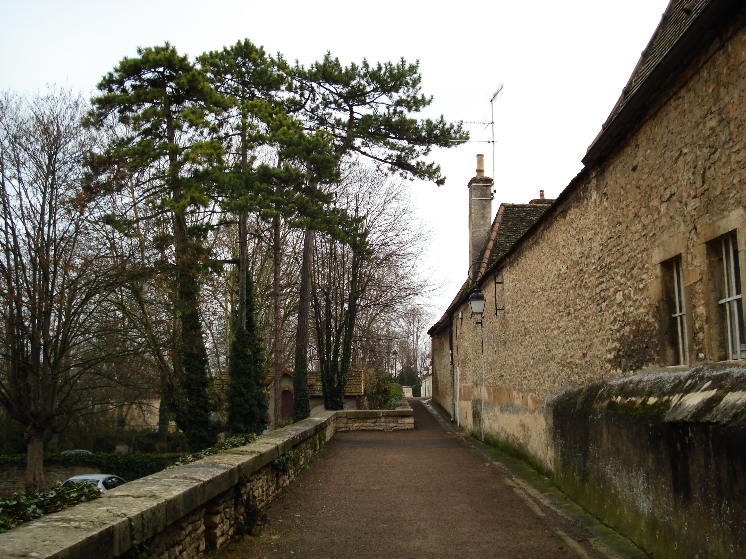 Picture France Beaune 2007-01 10 - Recreation Beaune