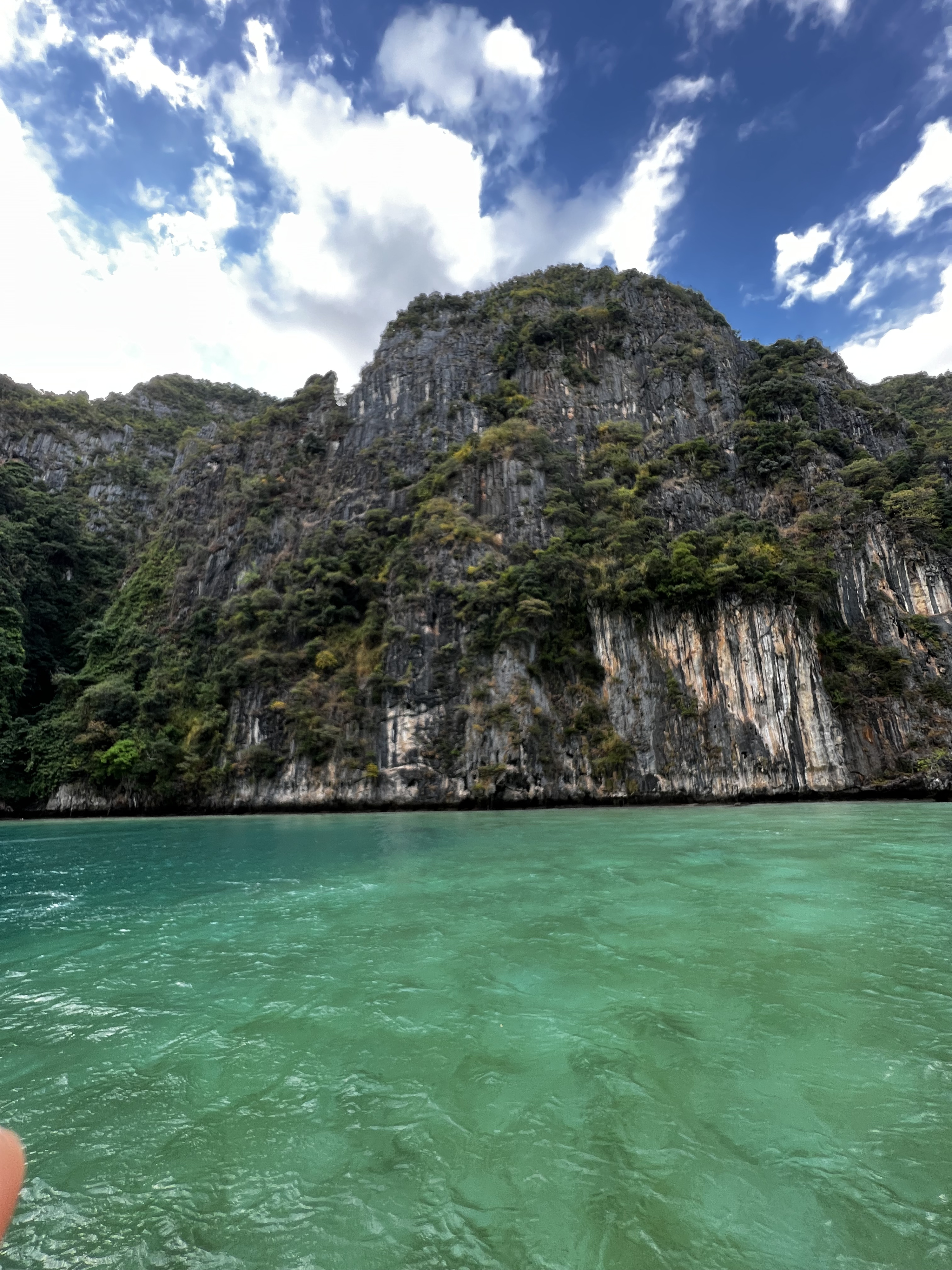 Picture Thailand Ko Phi Phi Ley 2021-12 45 - Center Ko Phi Phi Ley