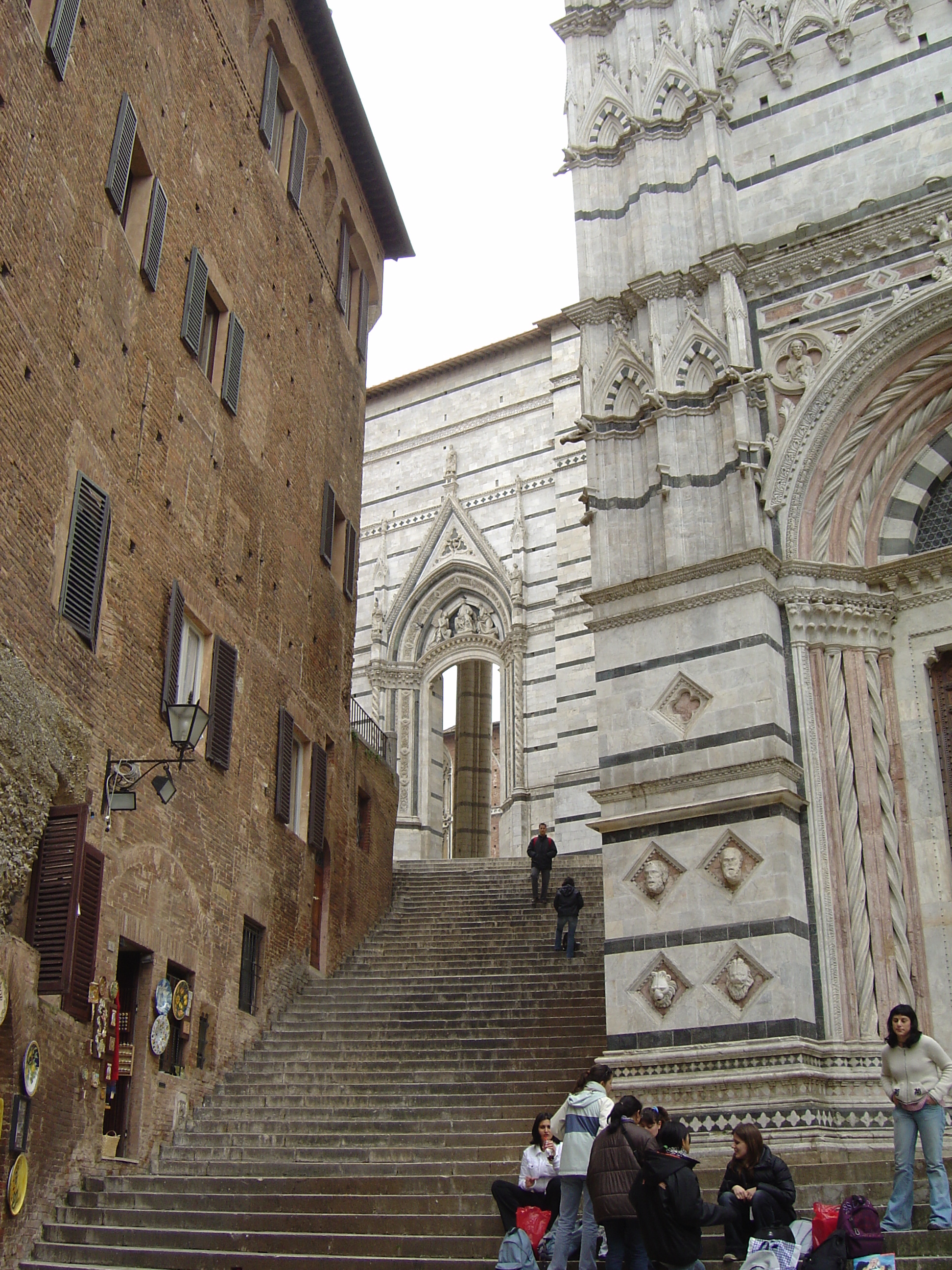 Picture Italy Siena 2004-03 36 - Discovery Siena