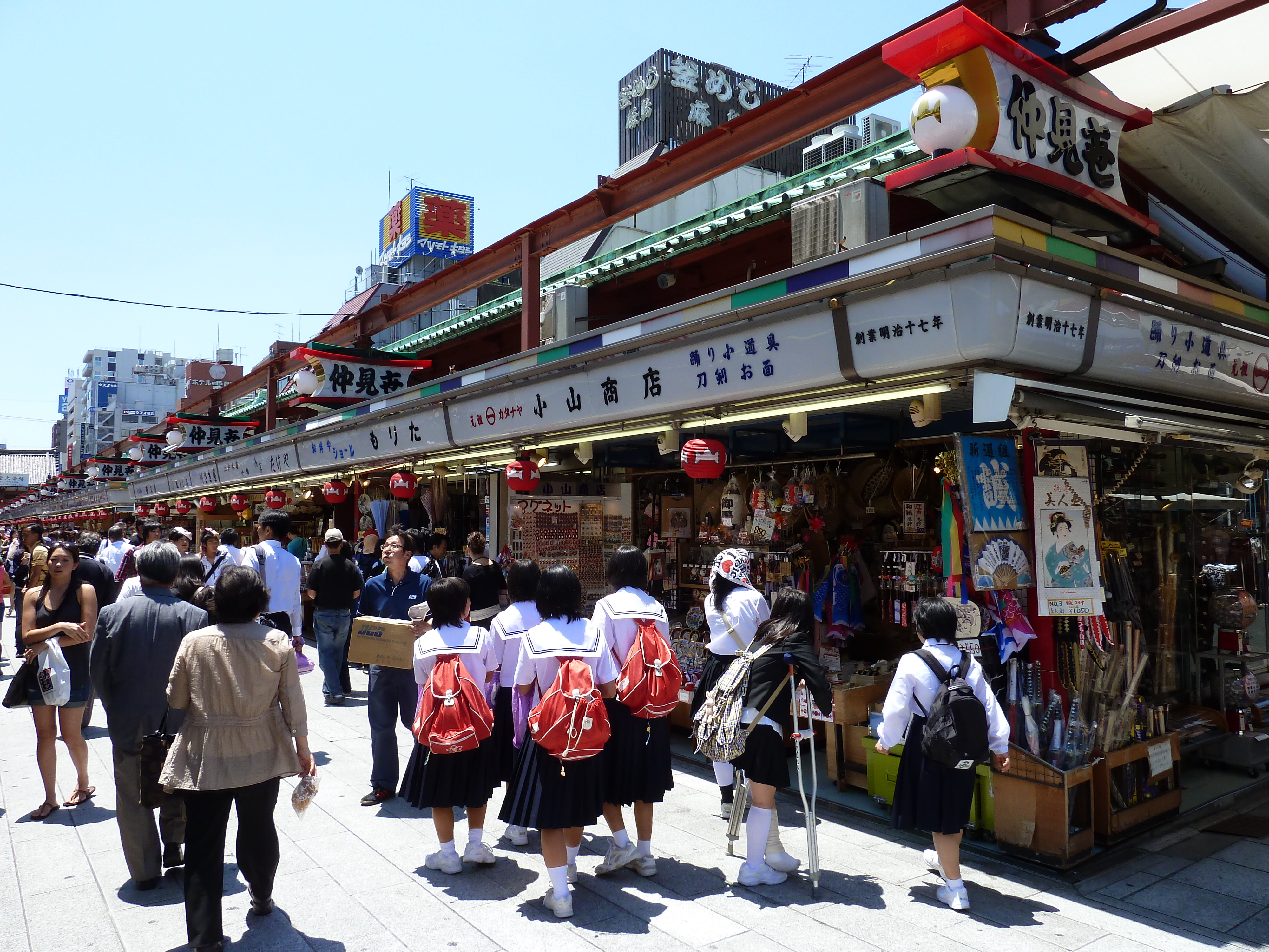 Picture Japan Tokyo Asakusa 2010-06 38 - Discovery Asakusa