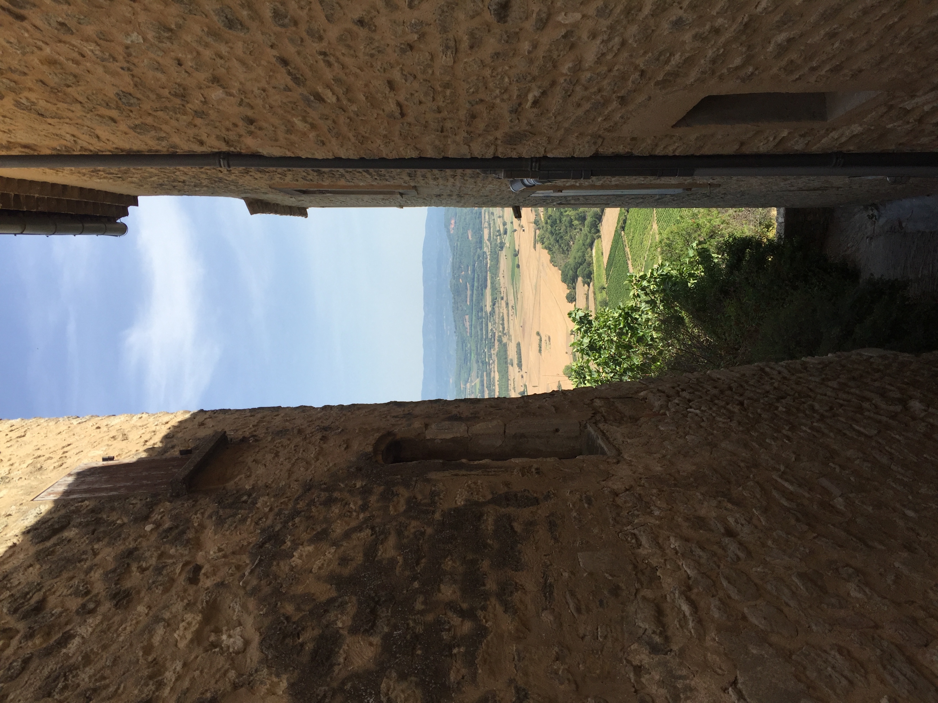 Picture France Gordes 2017-08 36 - Center Gordes