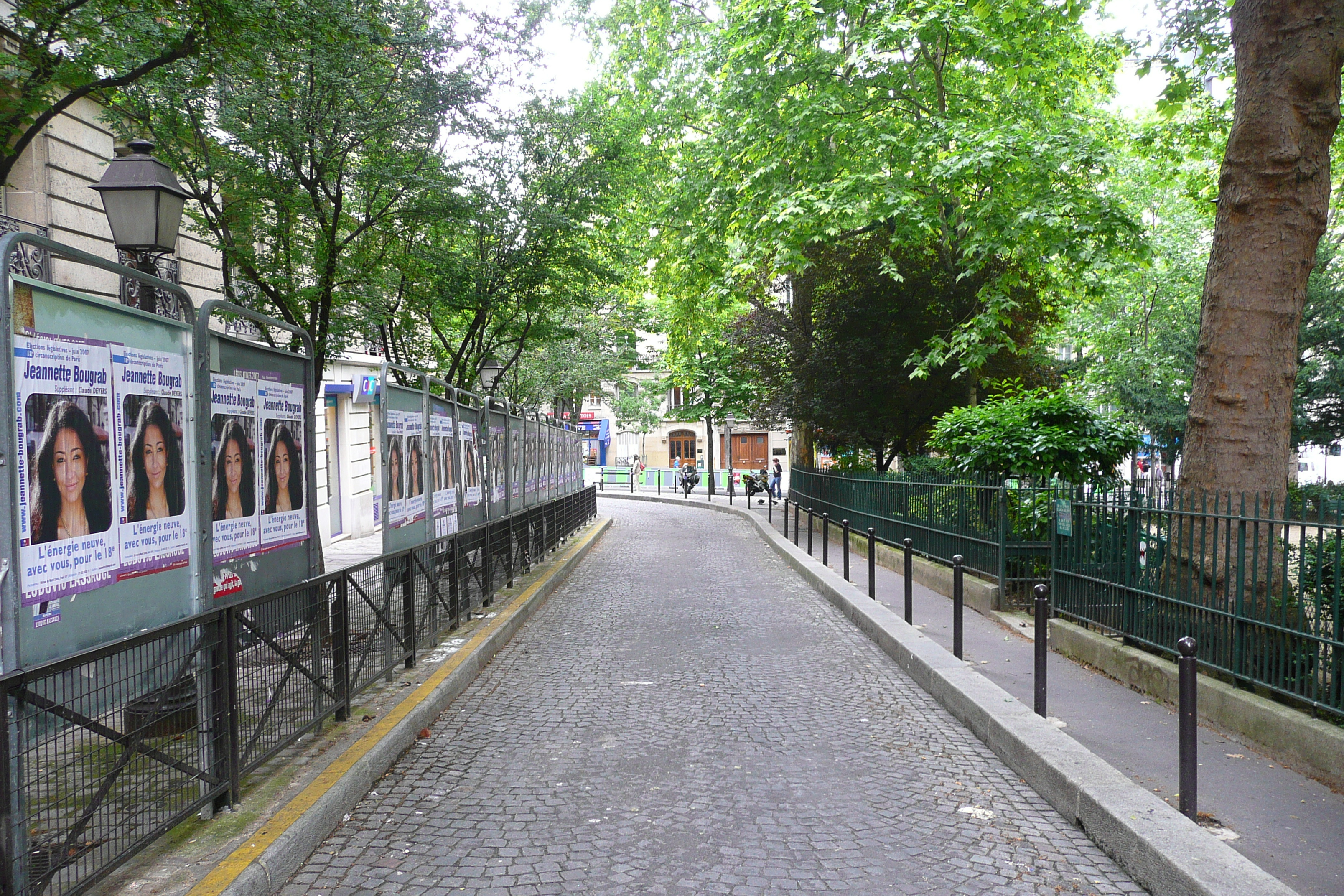 Picture France Paris Montmartre 2007-06 117 - Recreation Montmartre