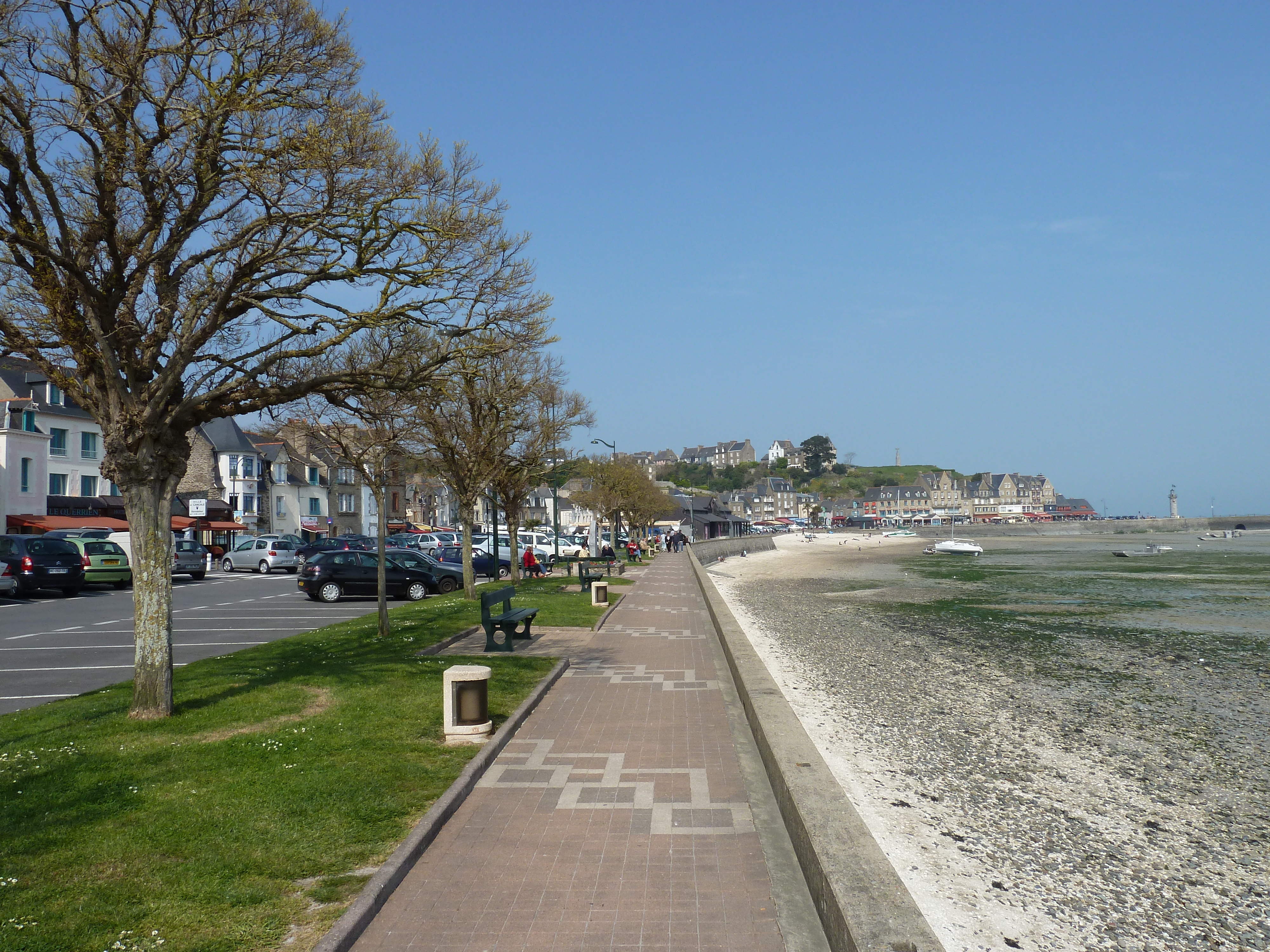 Picture France Cancale 2010-04 44 - Center Cancale