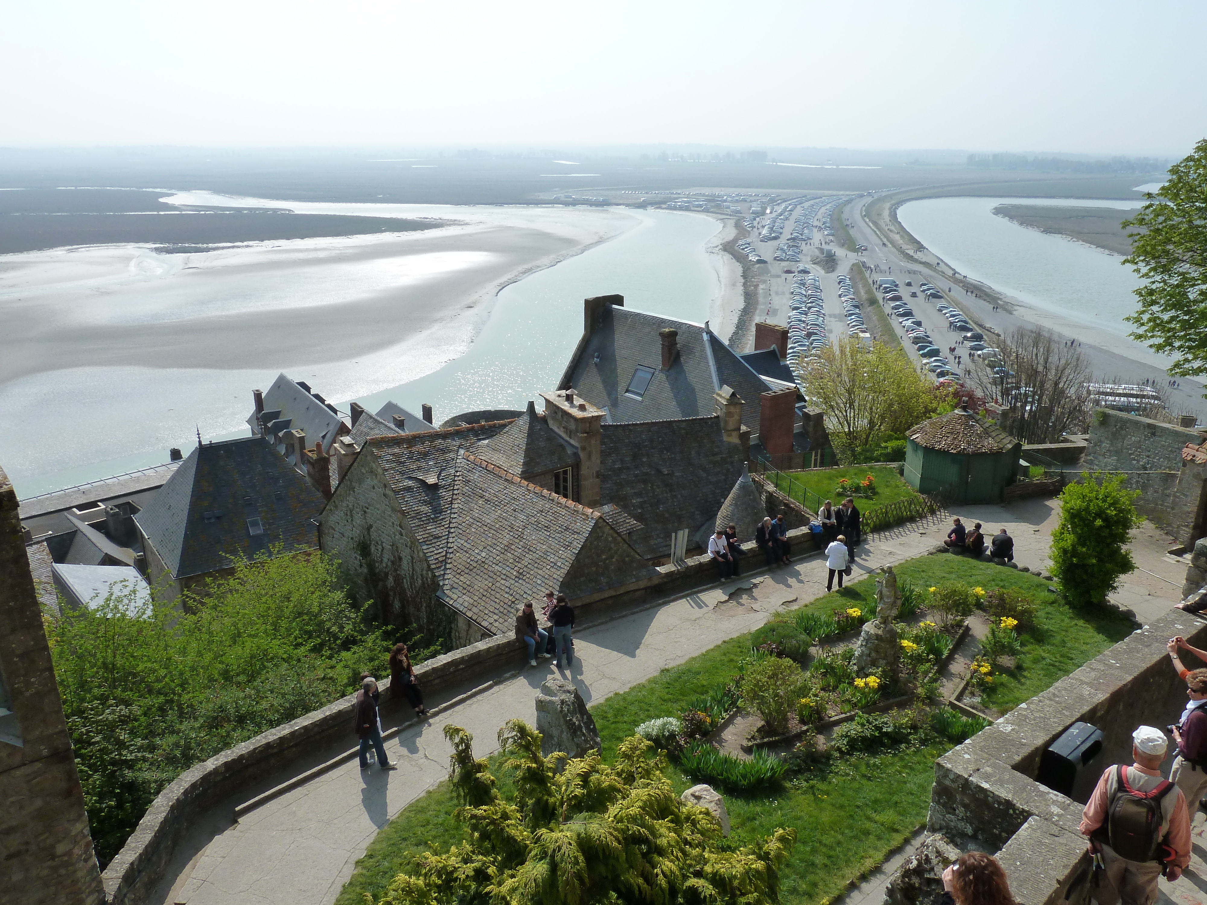 Picture France Mont St Michel 2010-04 83 - Recreation Mont St Michel