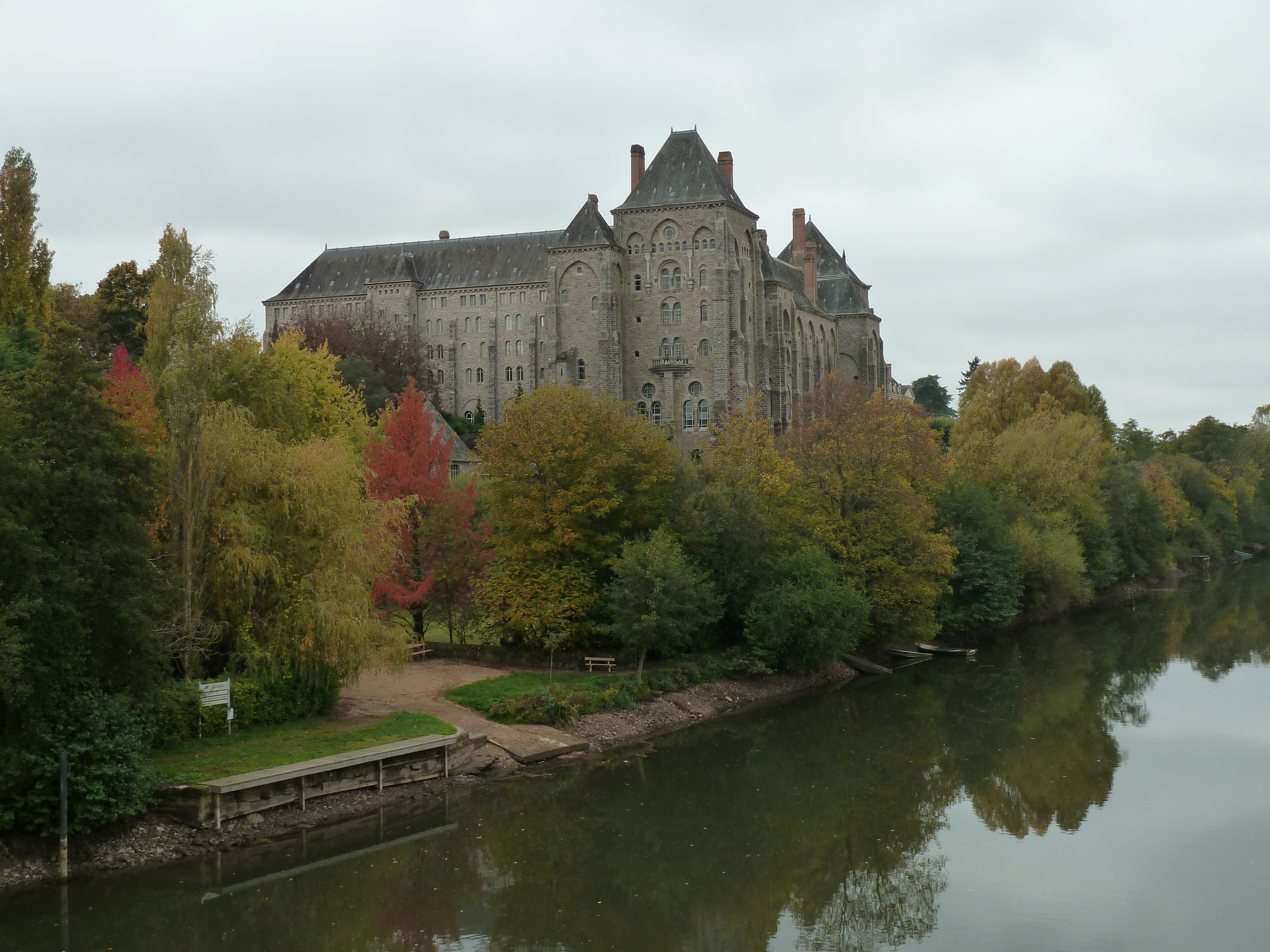 Picture France Solesmes 2010-11 0 - History Solesmes