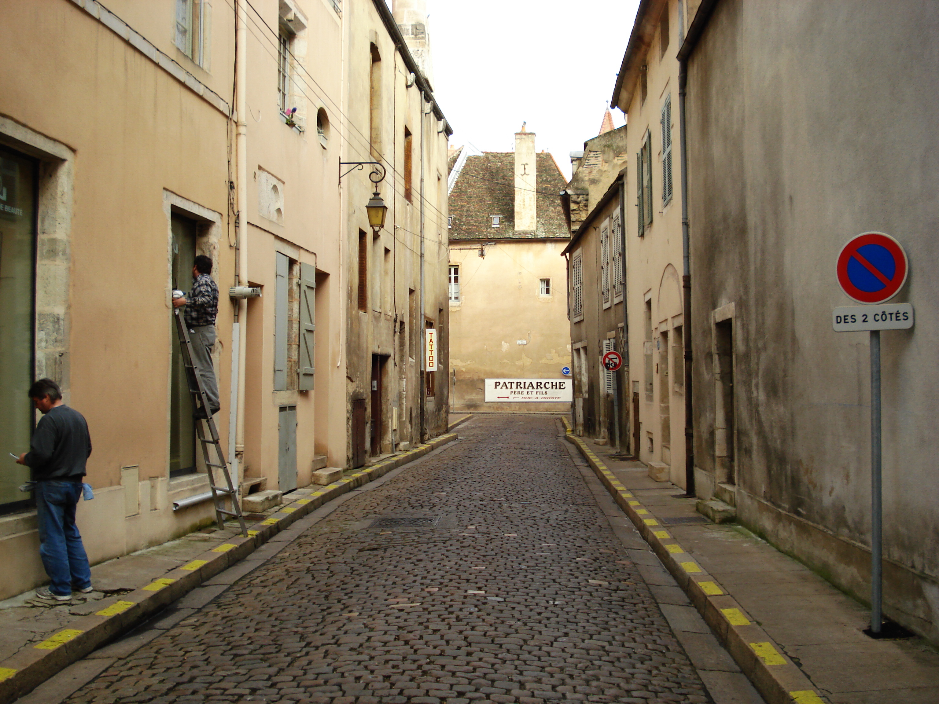 Picture France Beaune 2007-01 68 - Tour Beaune