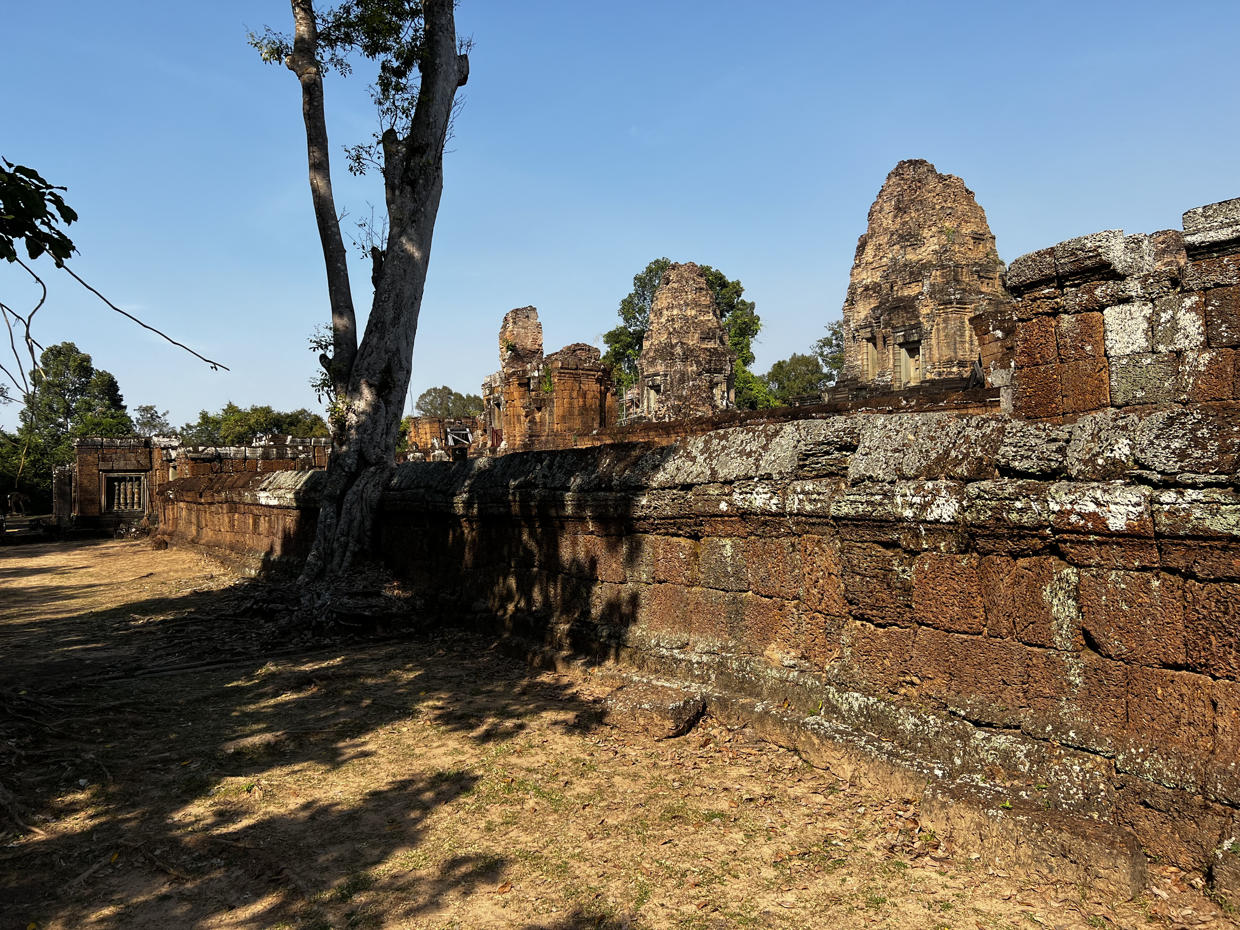 Picture Cambodia Siem Reap Eastern Mebon 2023-01 30 - Tour Eastern Mebon