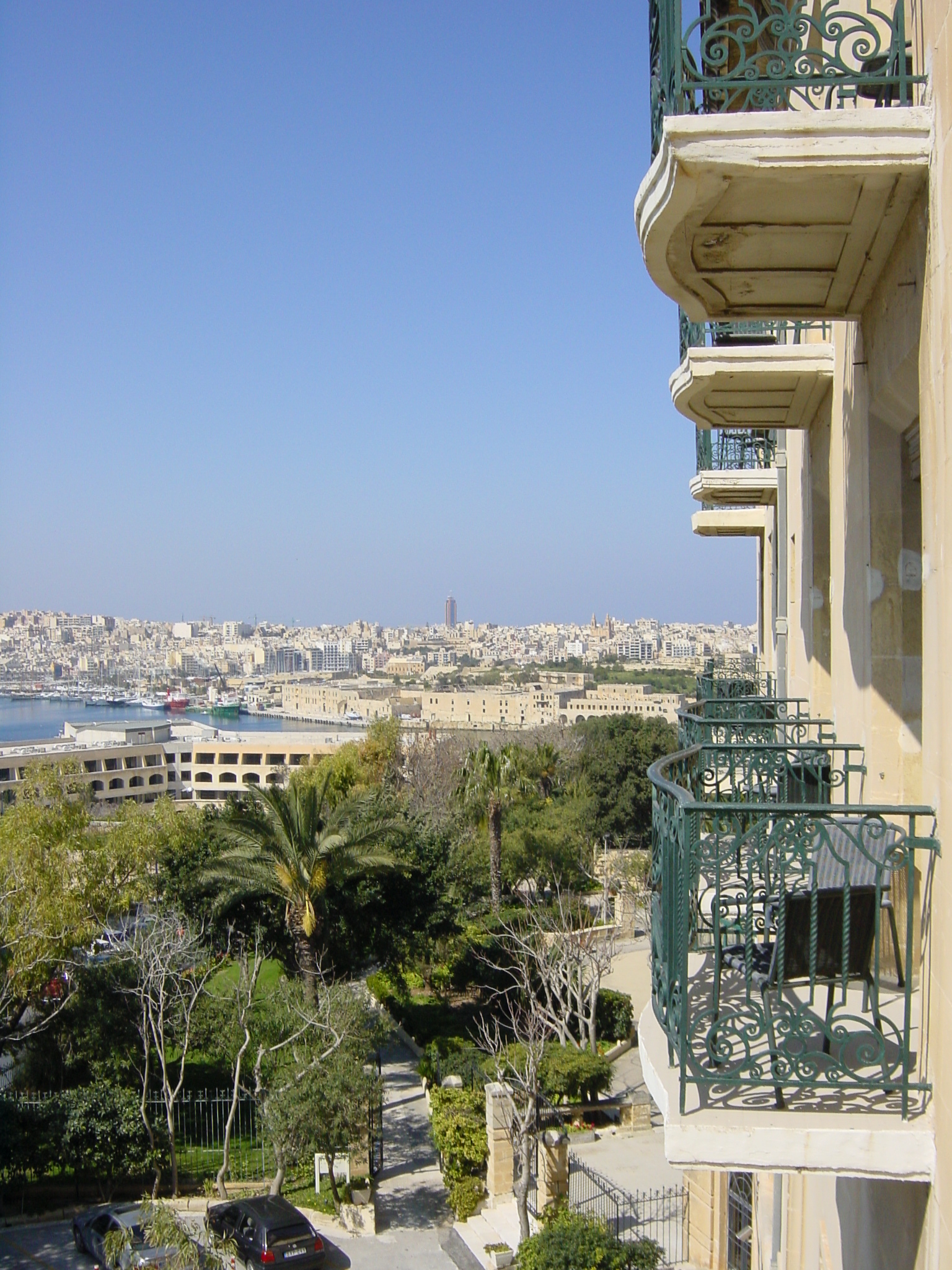 Picture Malta Le Meridien Phoenicia Hotel 2003-03 16 - History Le Meridien Phoenicia Hotel