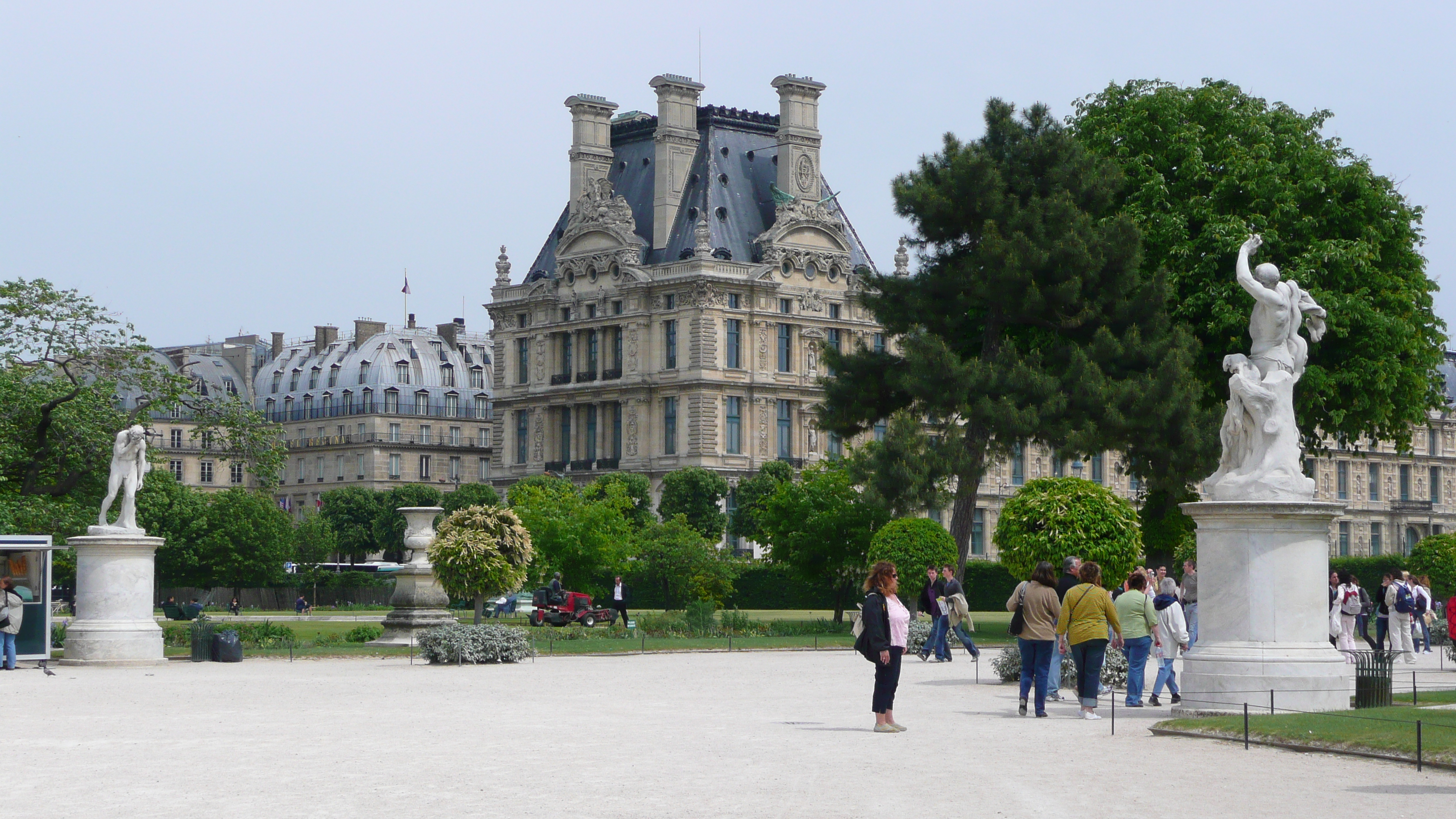 Picture France Paris Garden of Tuileries 2007-05 180 - Discovery Garden of Tuileries