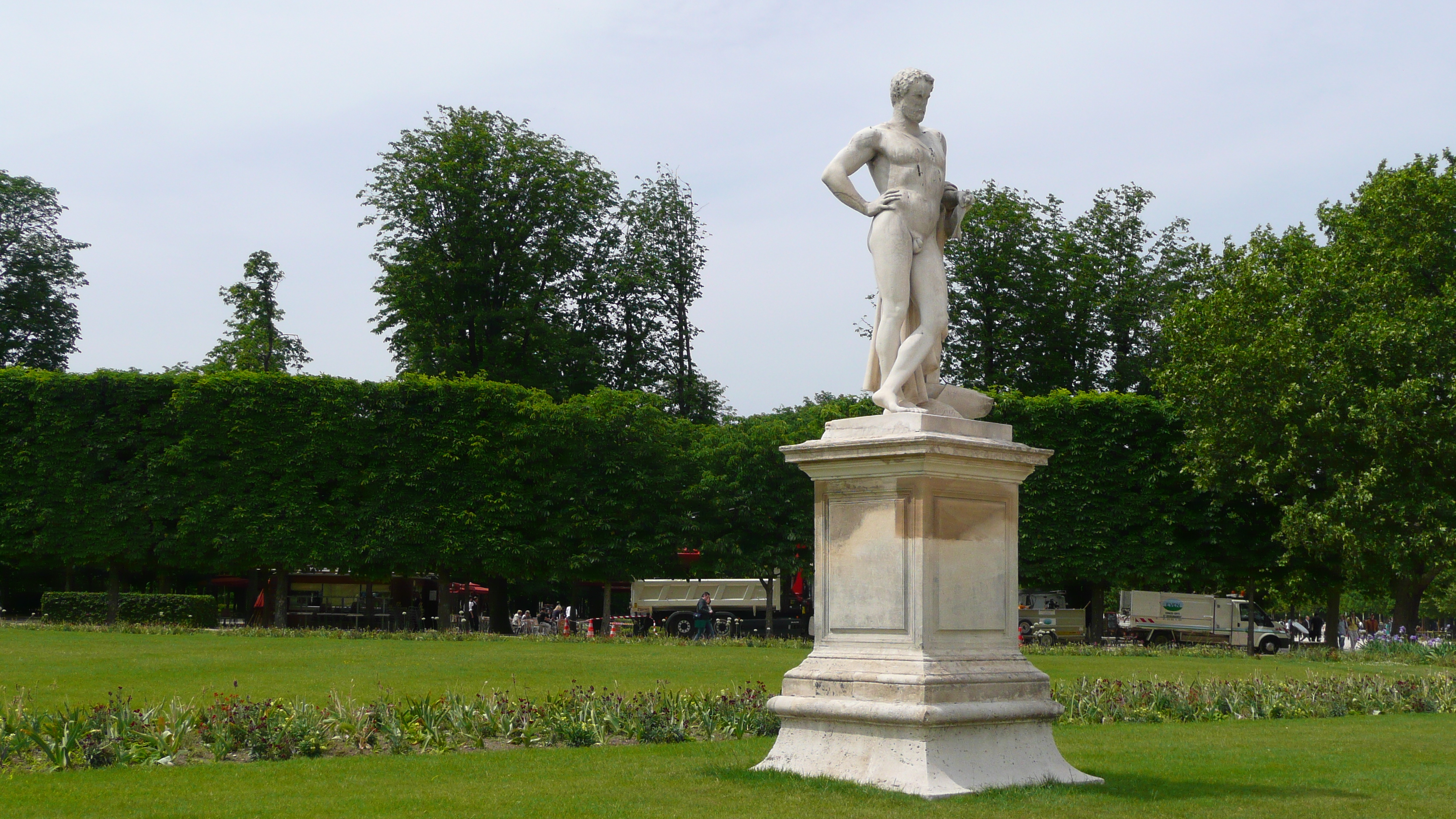 Picture France Paris Garden of Tuileries 2007-05 88 - Journey Garden of Tuileries