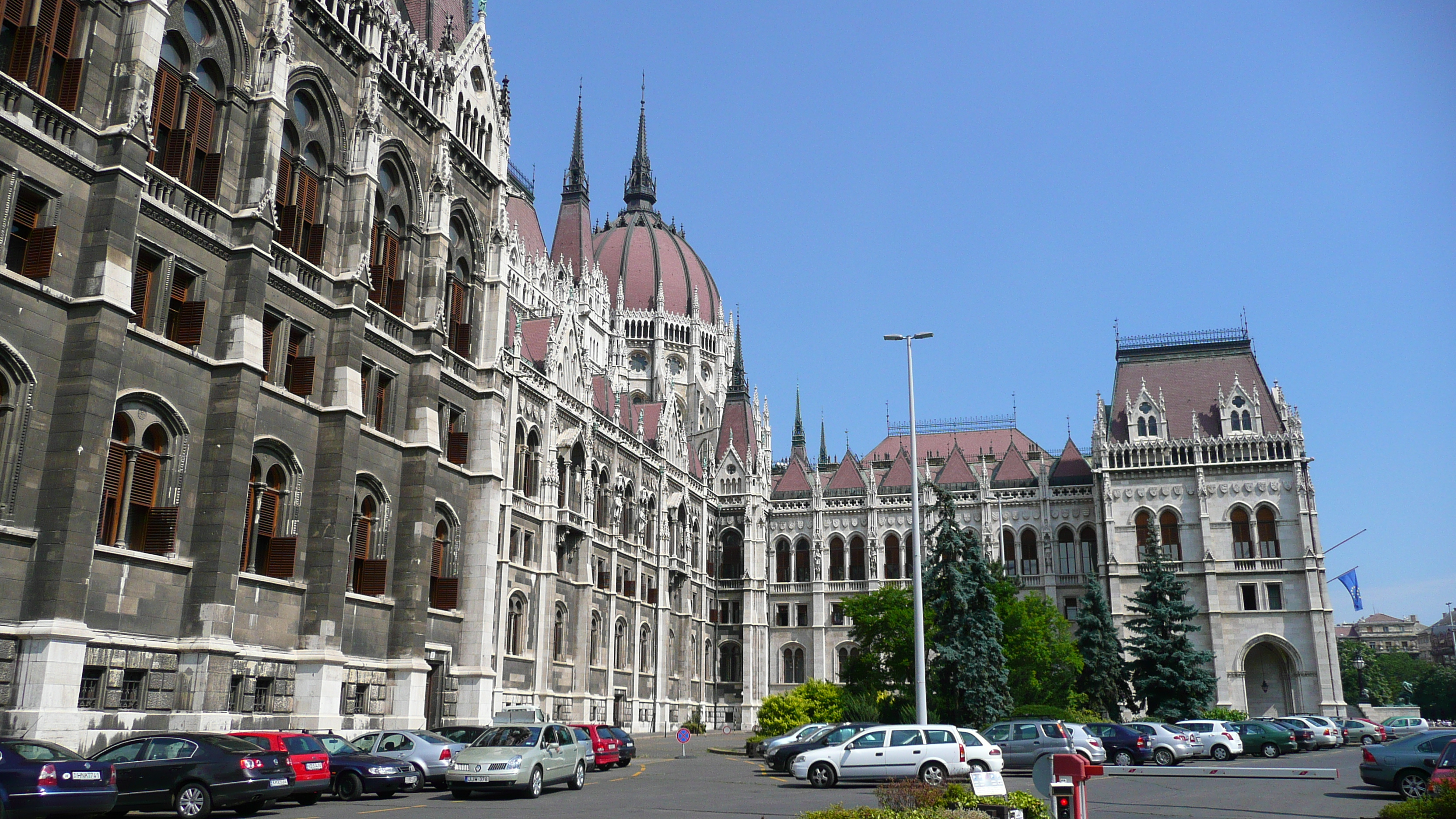 Picture Hungary Budapest Budapest Parliament 2007-06 2 - Journey Budapest Parliament