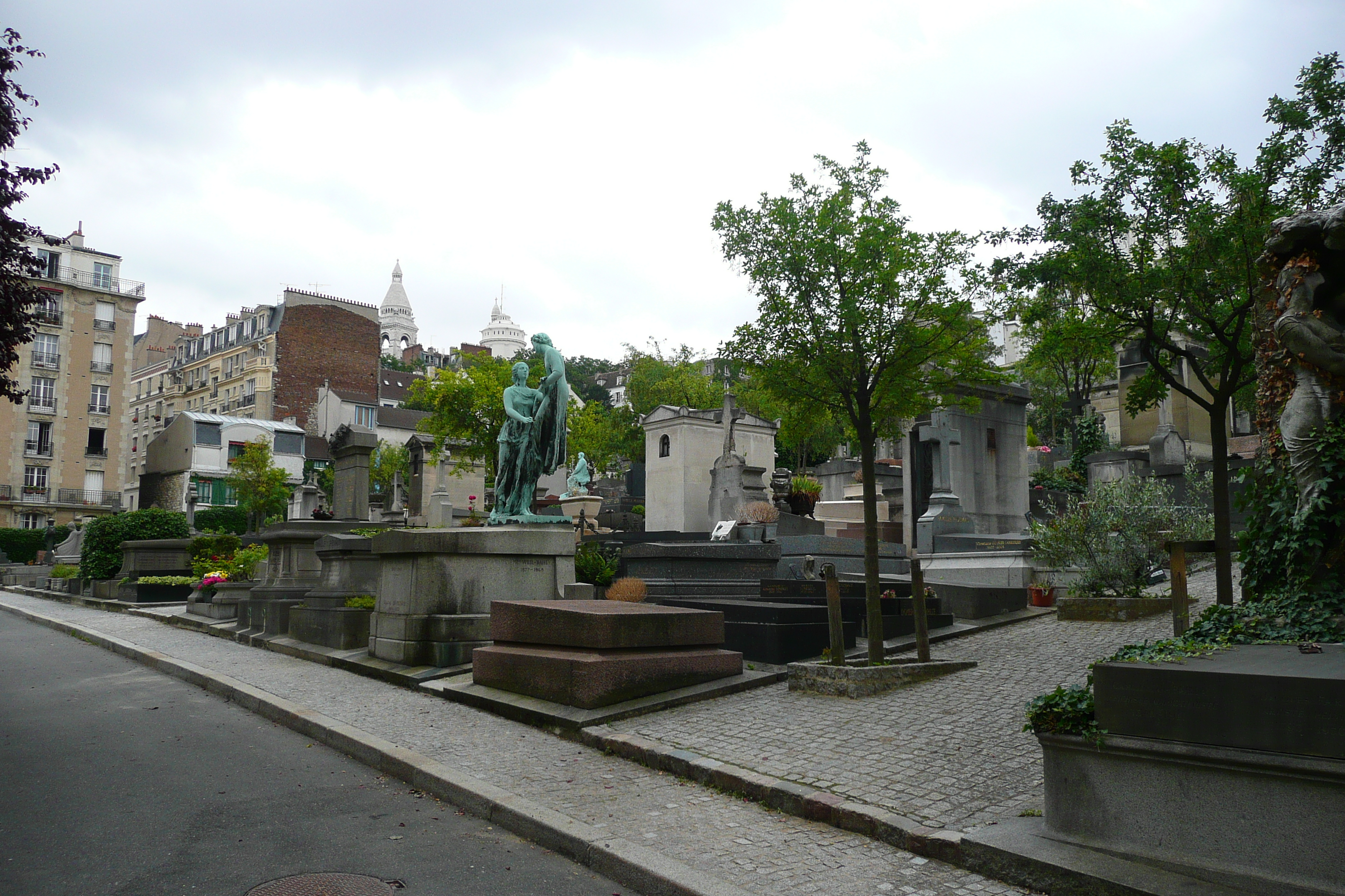 Picture France Paris St. Vincent Cemetery 2007-06 8 - Recreation St. Vincent Cemetery