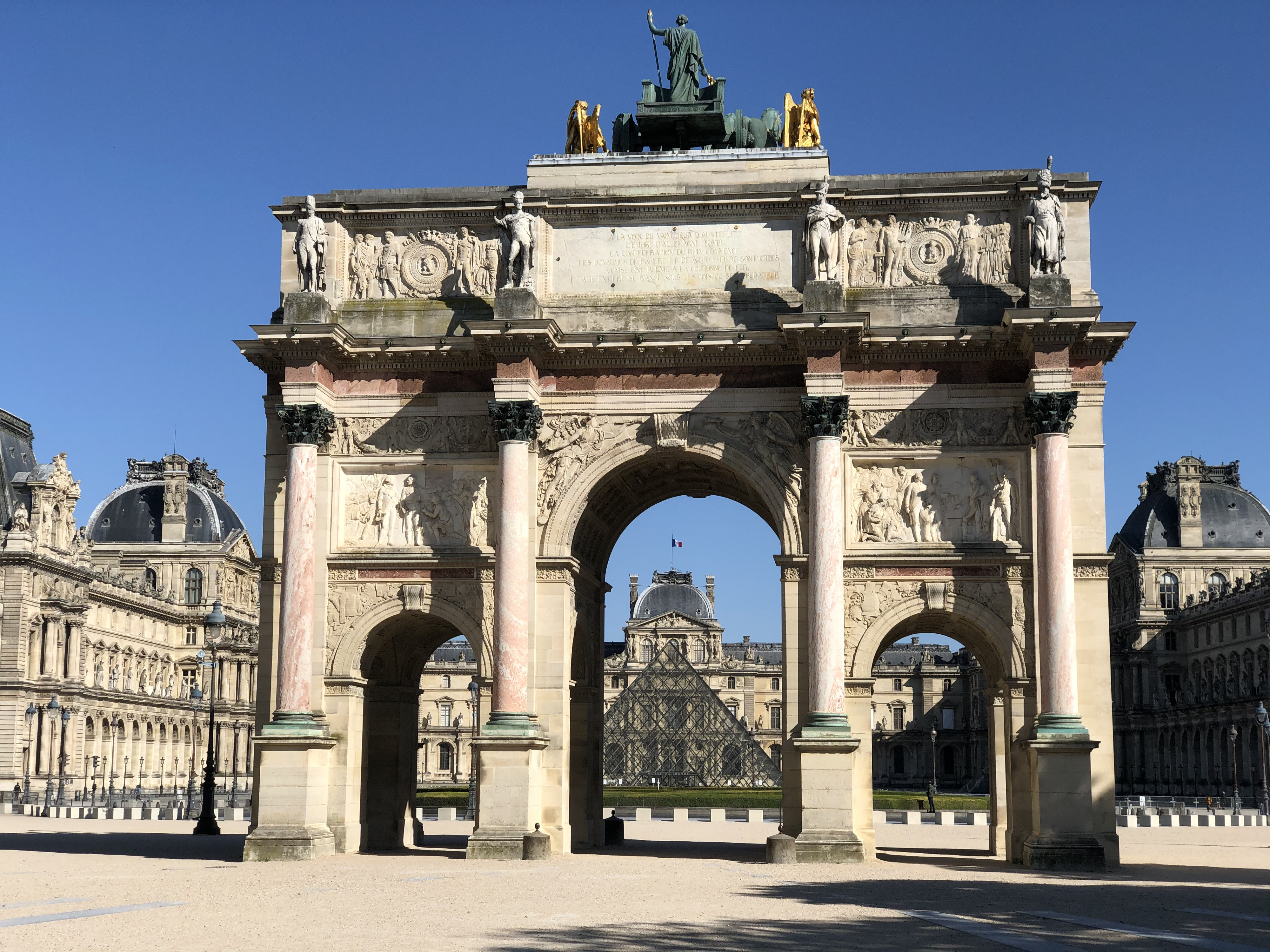 Picture France Paris lockdown 2020-04 44 - Tour Paris lockdown