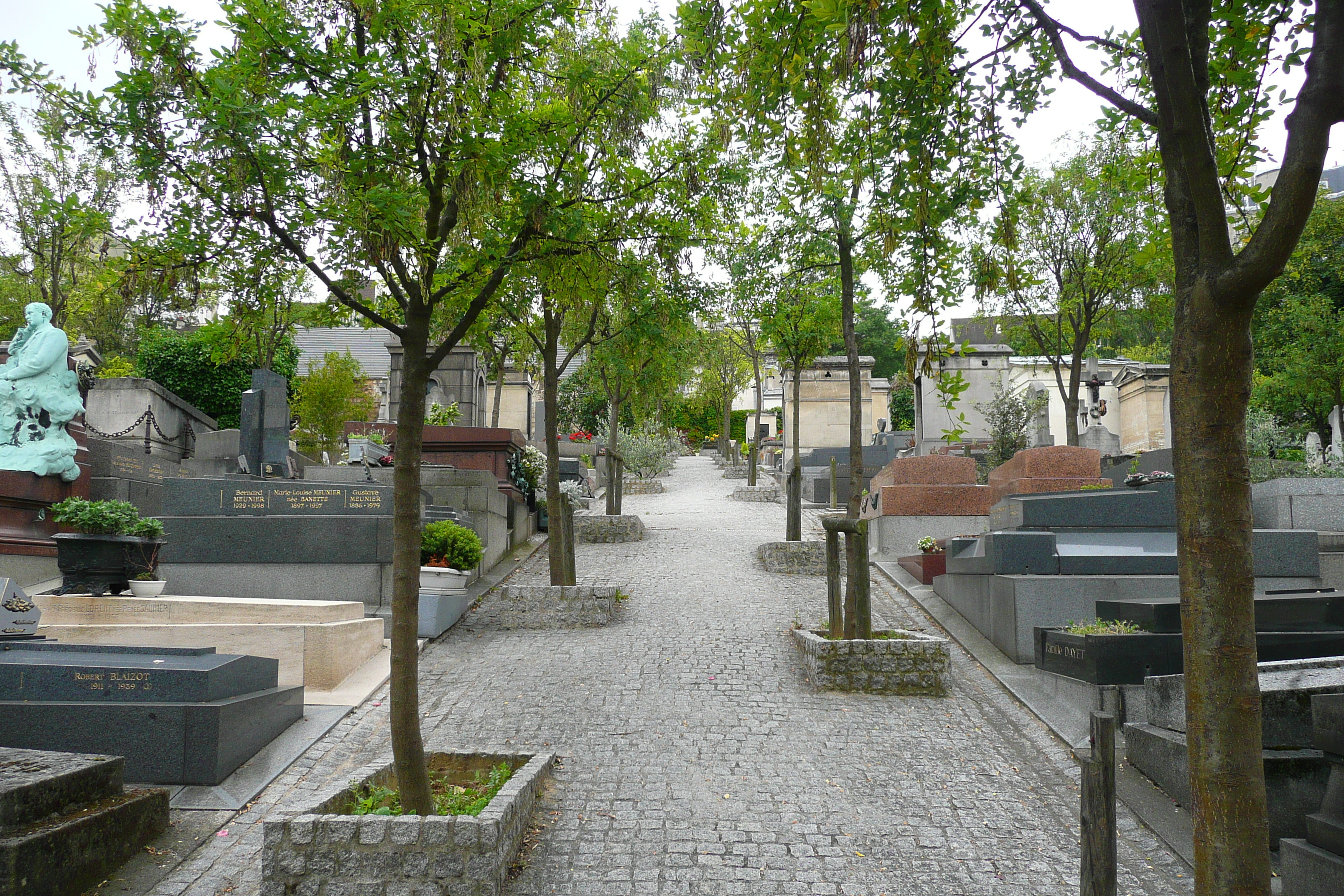 Picture France Paris St. Vincent Cemetery 2007-06 32 - Discovery St. Vincent Cemetery