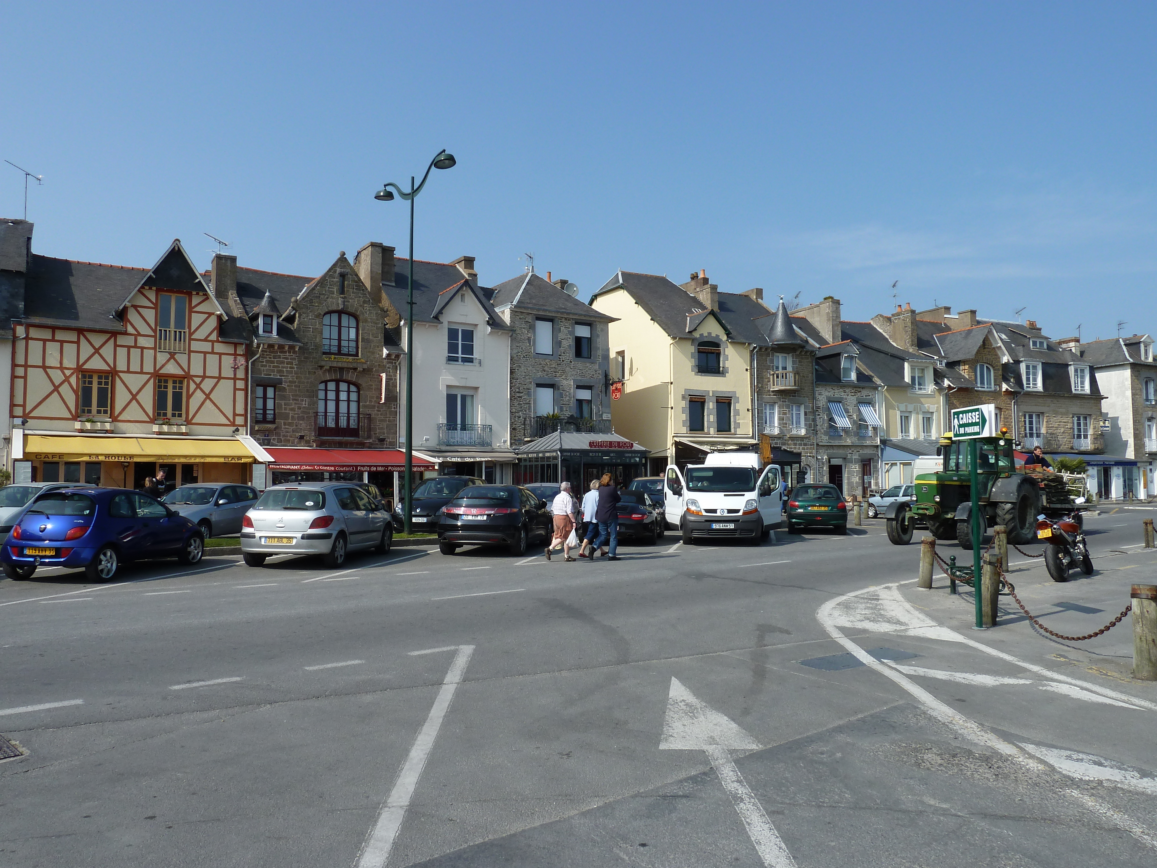 Picture France Cancale 2010-04 63 - Center Cancale