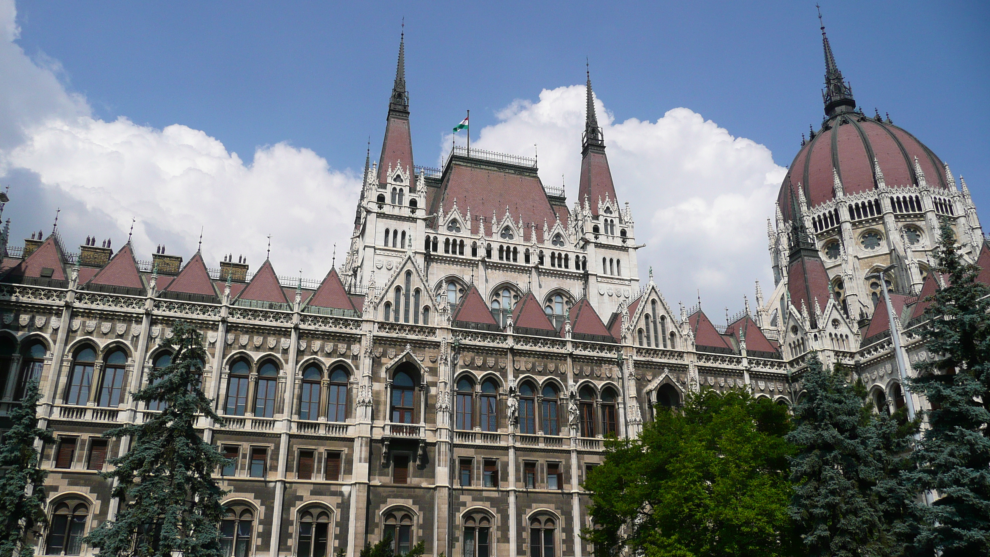 Picture Hungary Budapest Budapest Parliament 2007-06 65 - Center Budapest Parliament