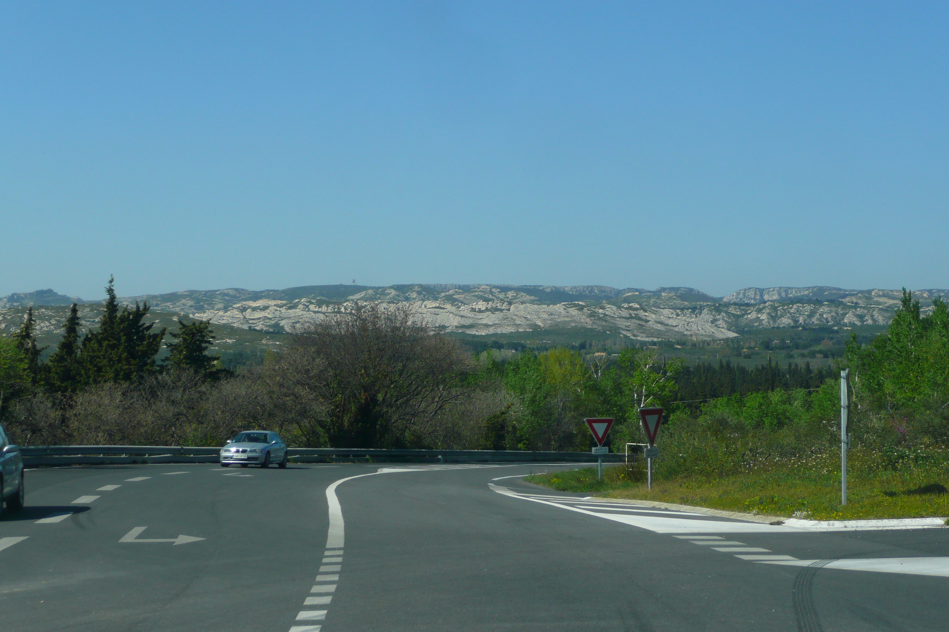 Picture France Provence Aix to Mouries road 2008-04 12 - Tours Aix to Mouries road