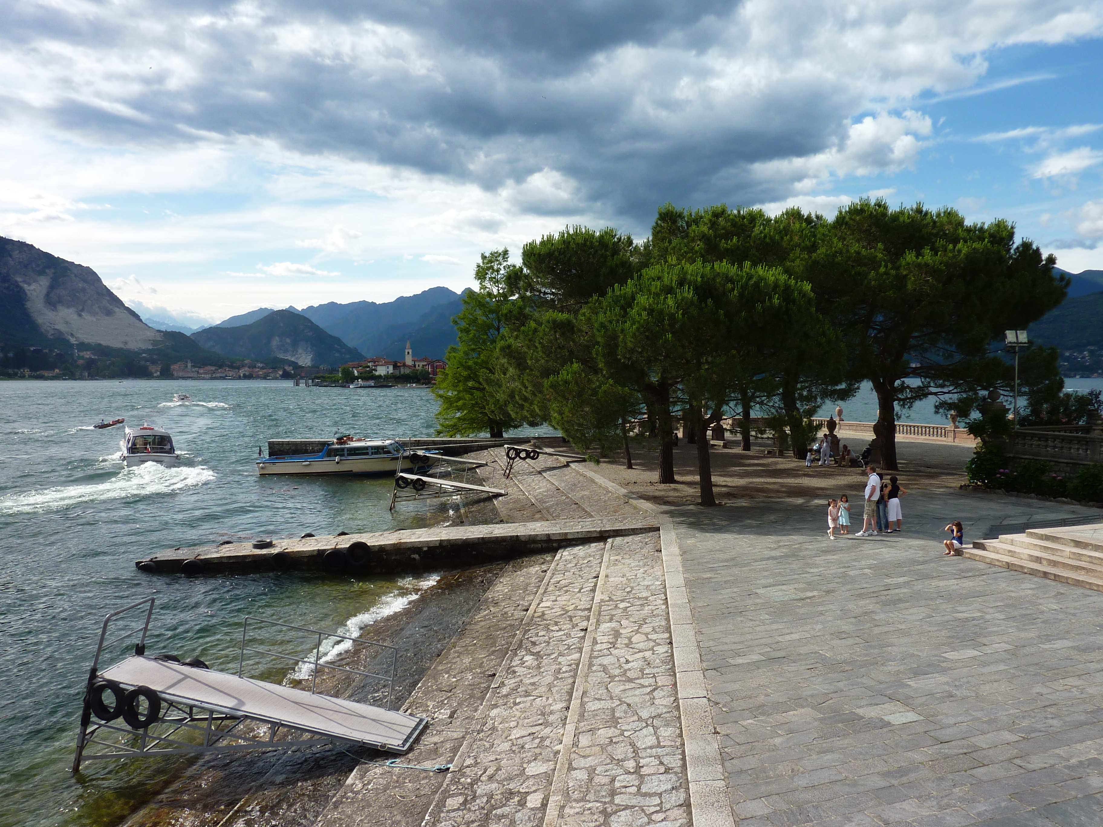 Picture Italy Isola Bella 2009-06 15 - Around Isola Bella