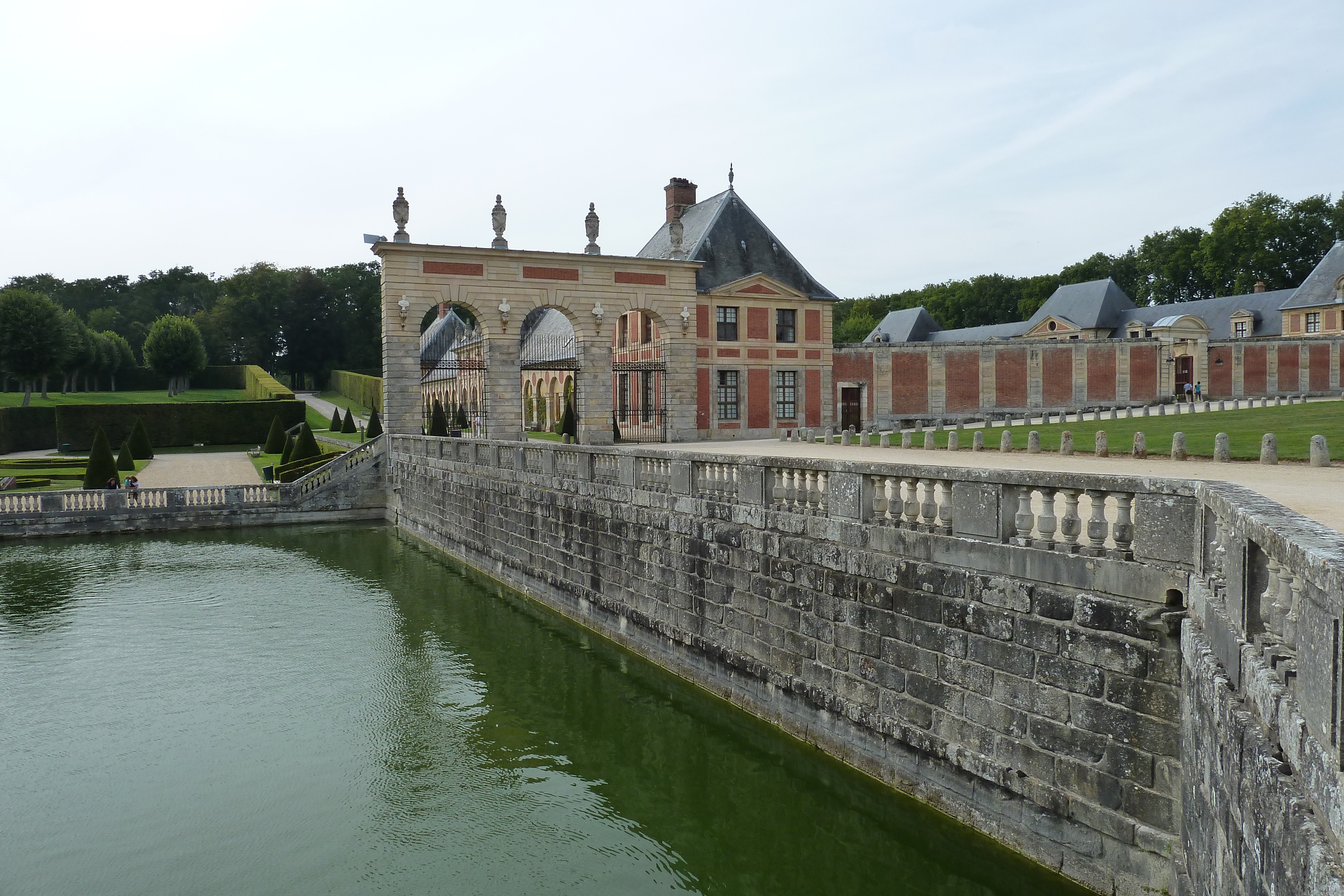 Picture France Vaux Le Vicomte Castle Vaux Le Vicomte Gardens 2010-09 49 - Around Vaux Le Vicomte Gardens