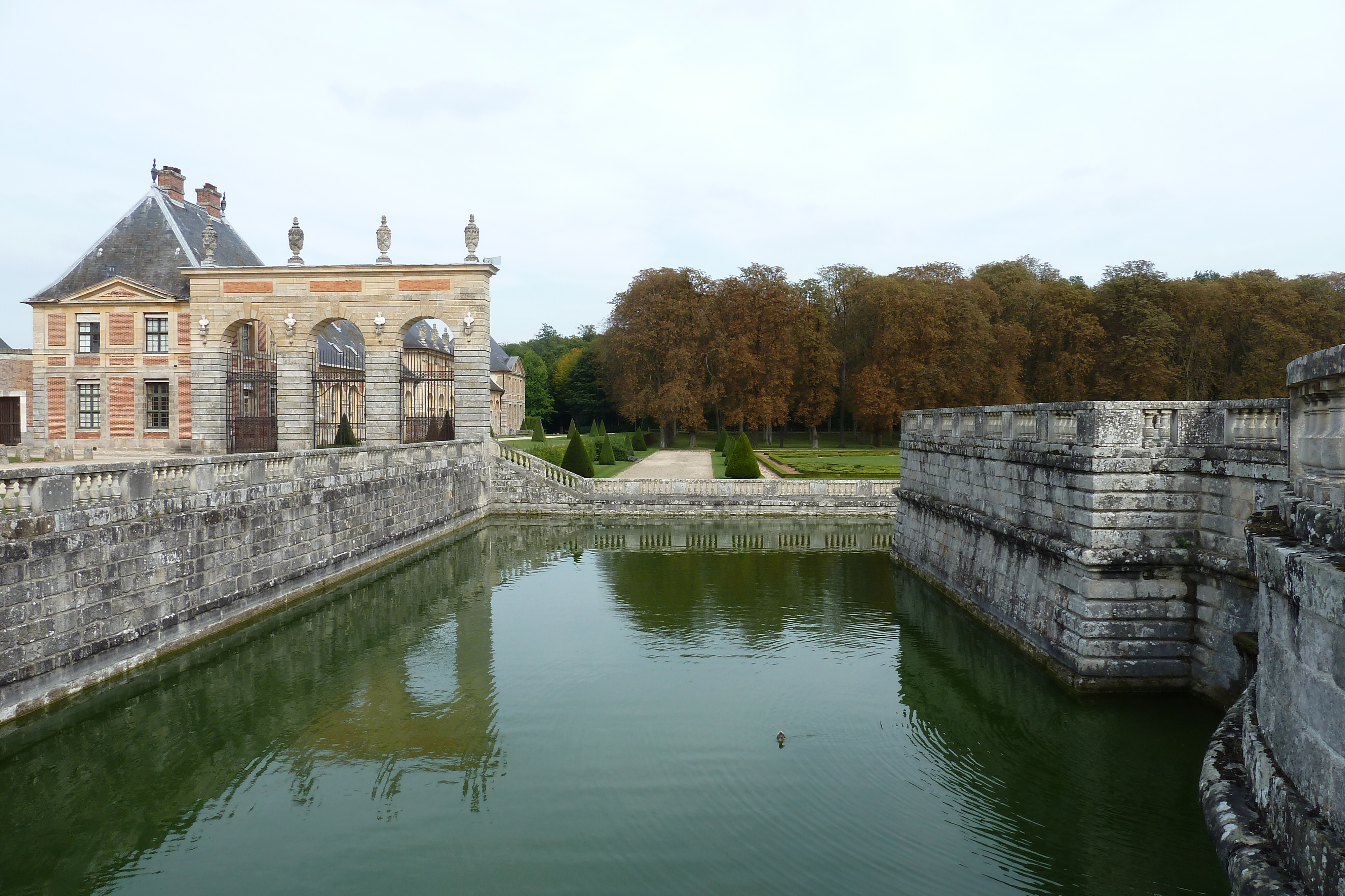 Picture France Vaux Le Vicomte Castle Vaux Le Vicomte Gardens 2010-09 47 - Around Vaux Le Vicomte Gardens