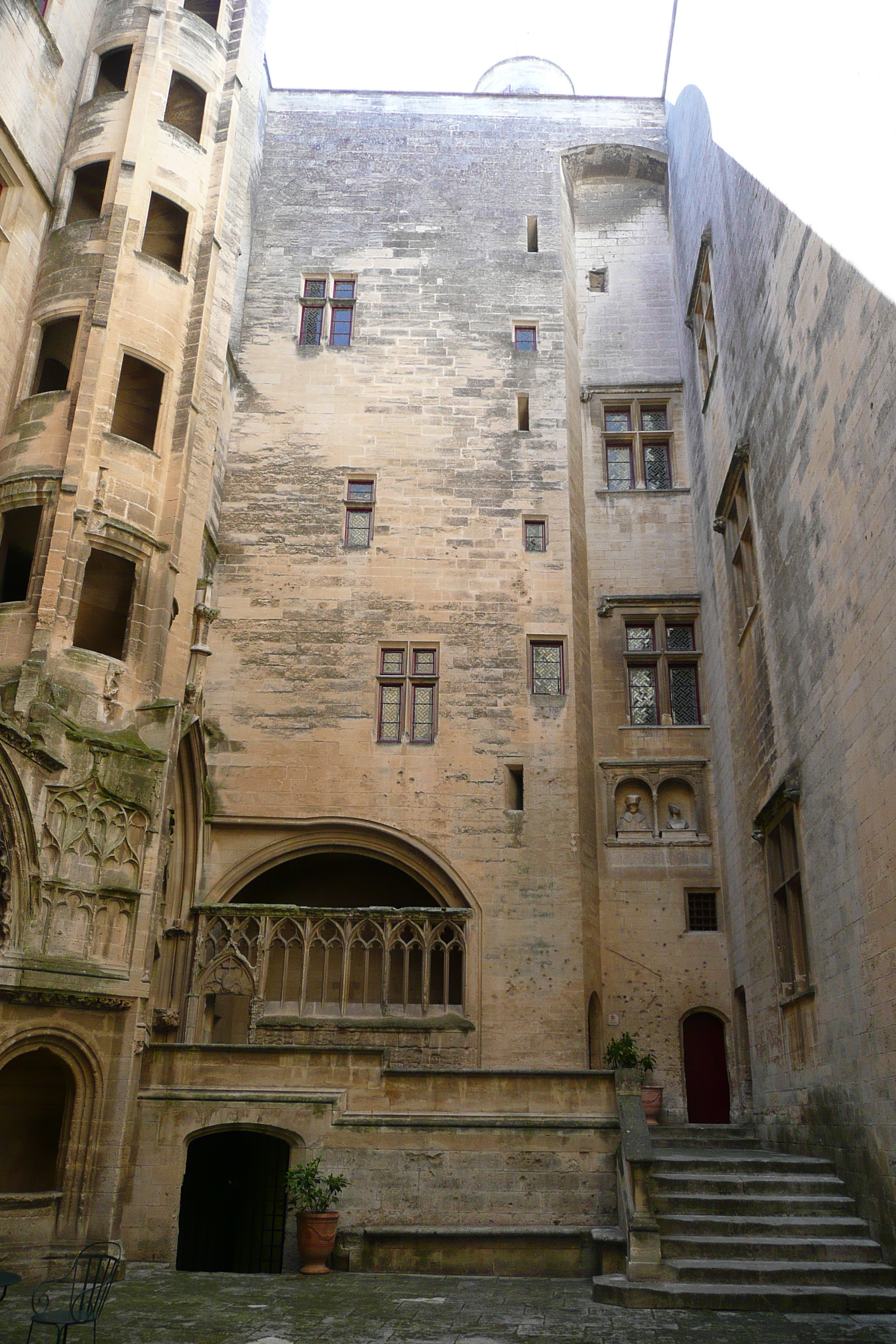 Picture France Tarascon Tarascon Castle 2008-04 33 - Tours Tarascon Castle